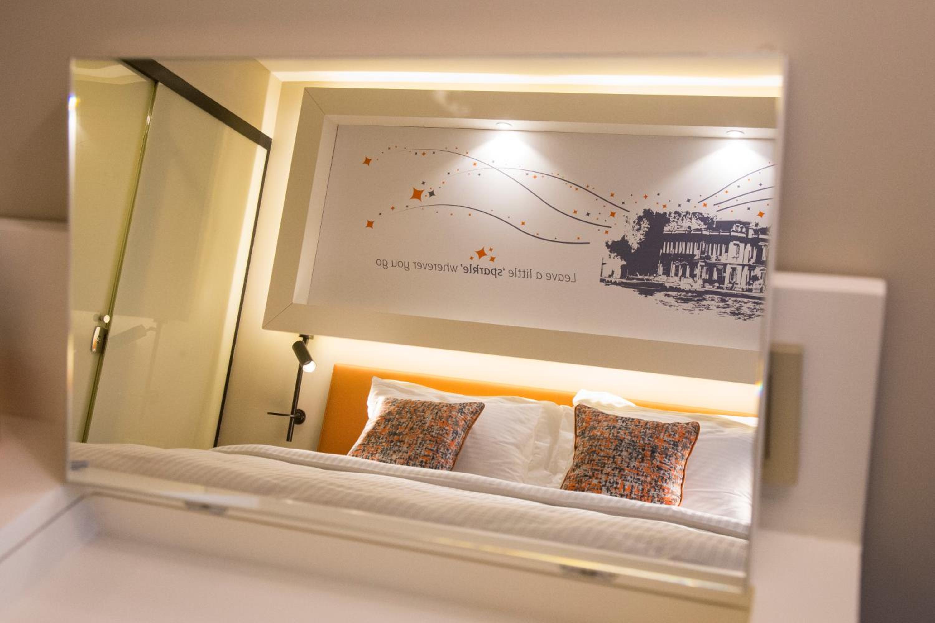 Sparkle Otel - Image 40