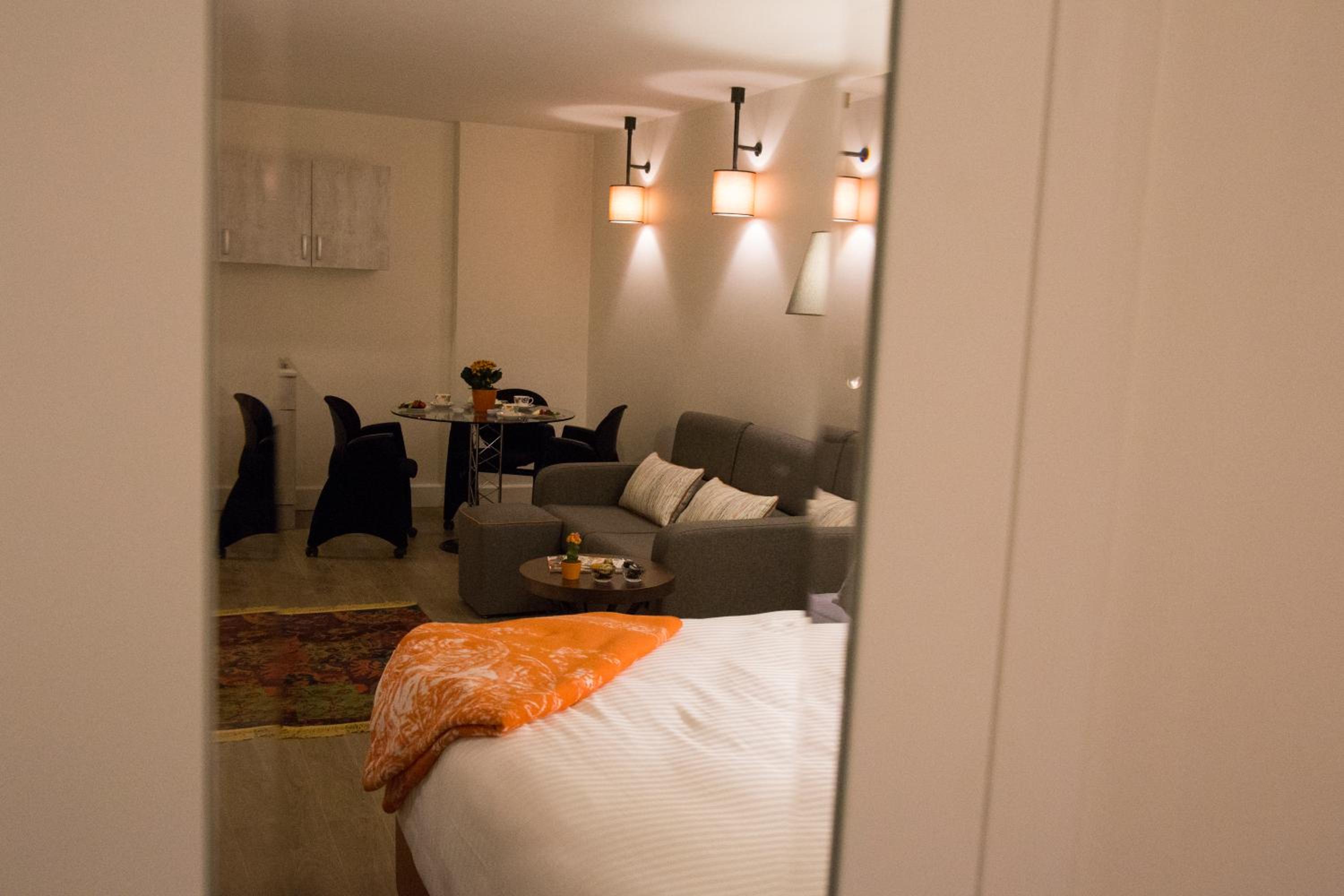 Sparkle Otel - Image 16