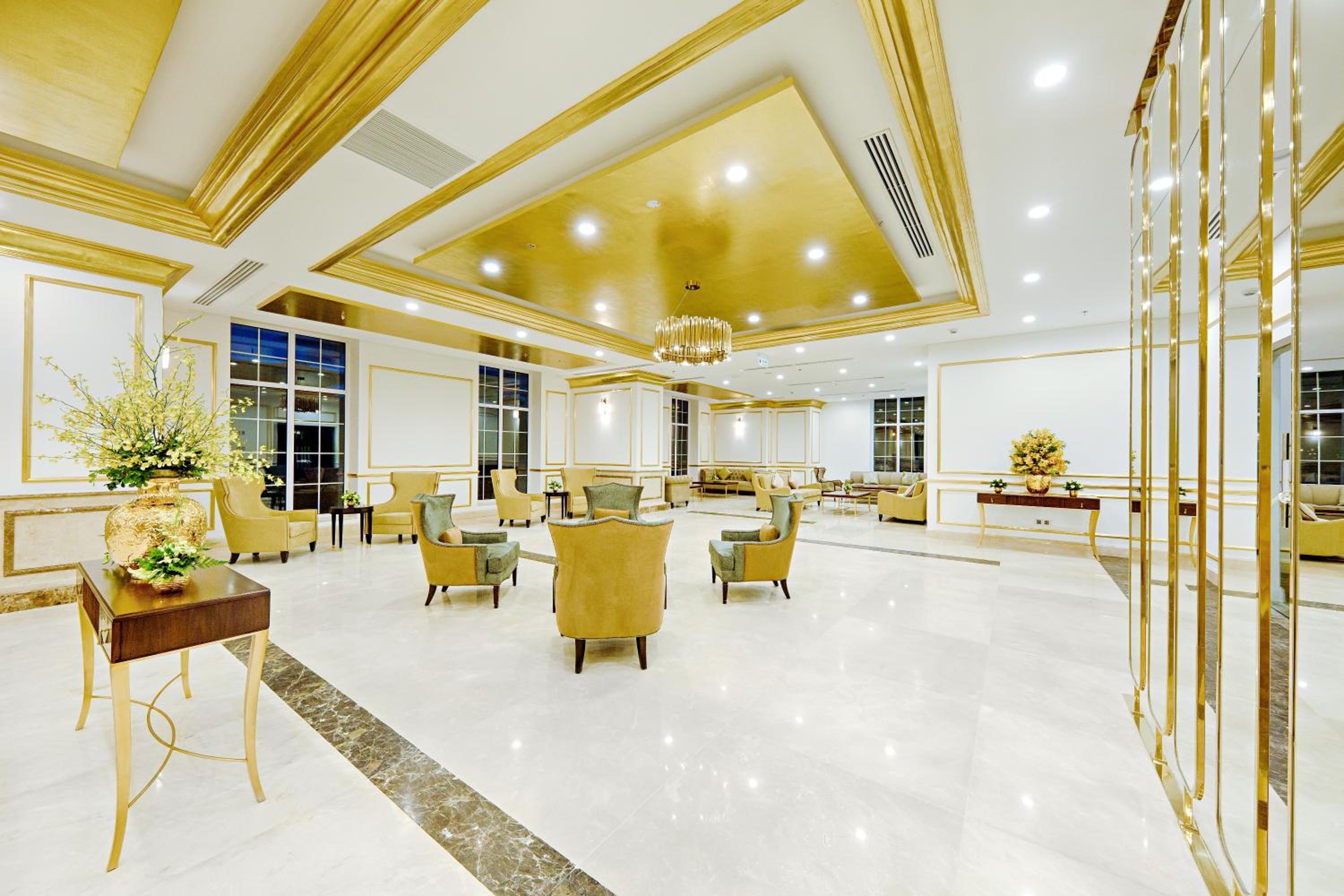 Wyndham Danang Golden Bay 160