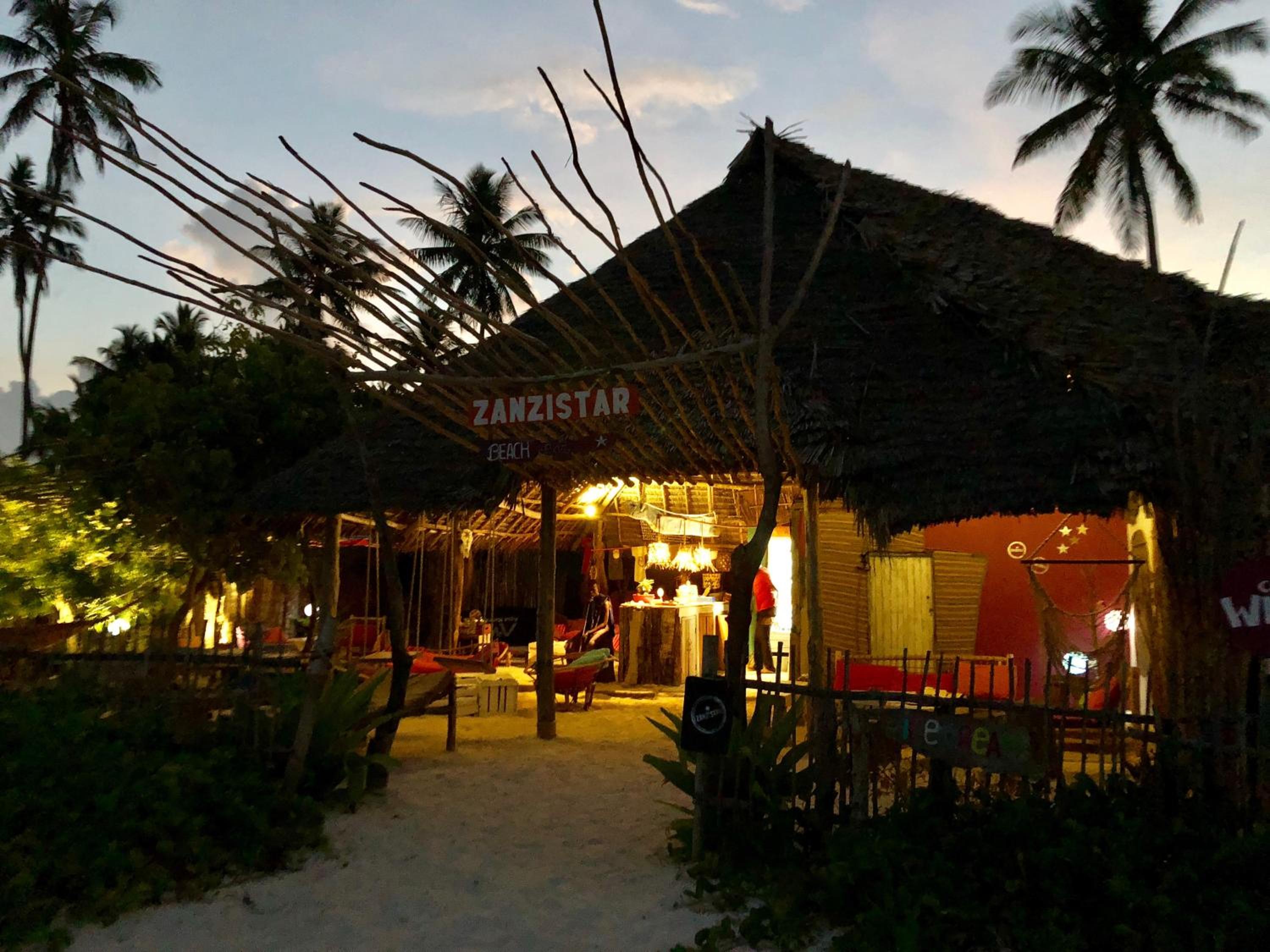 Zanzistar Lodge