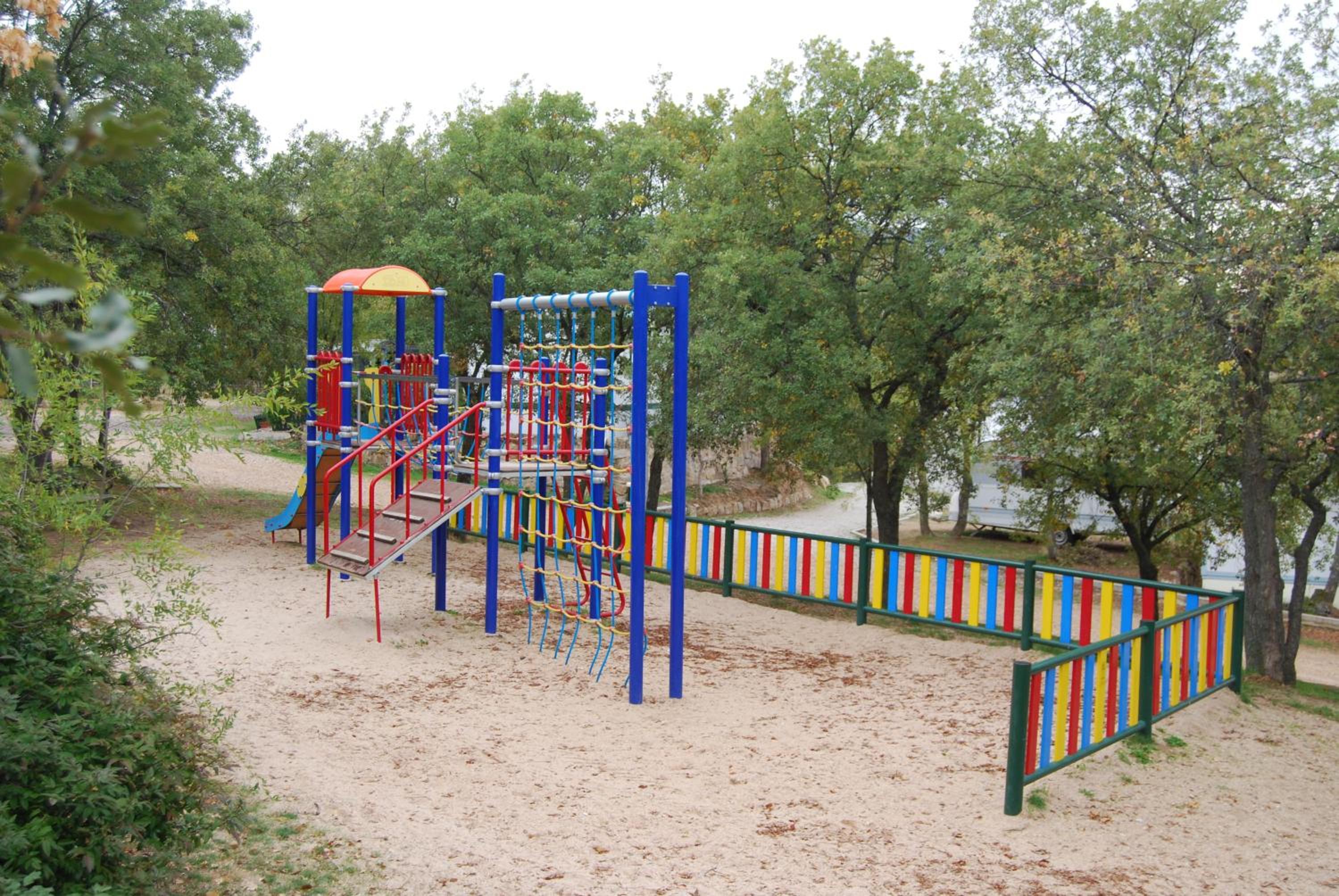 Camping de Cervera de Buitrago view 2