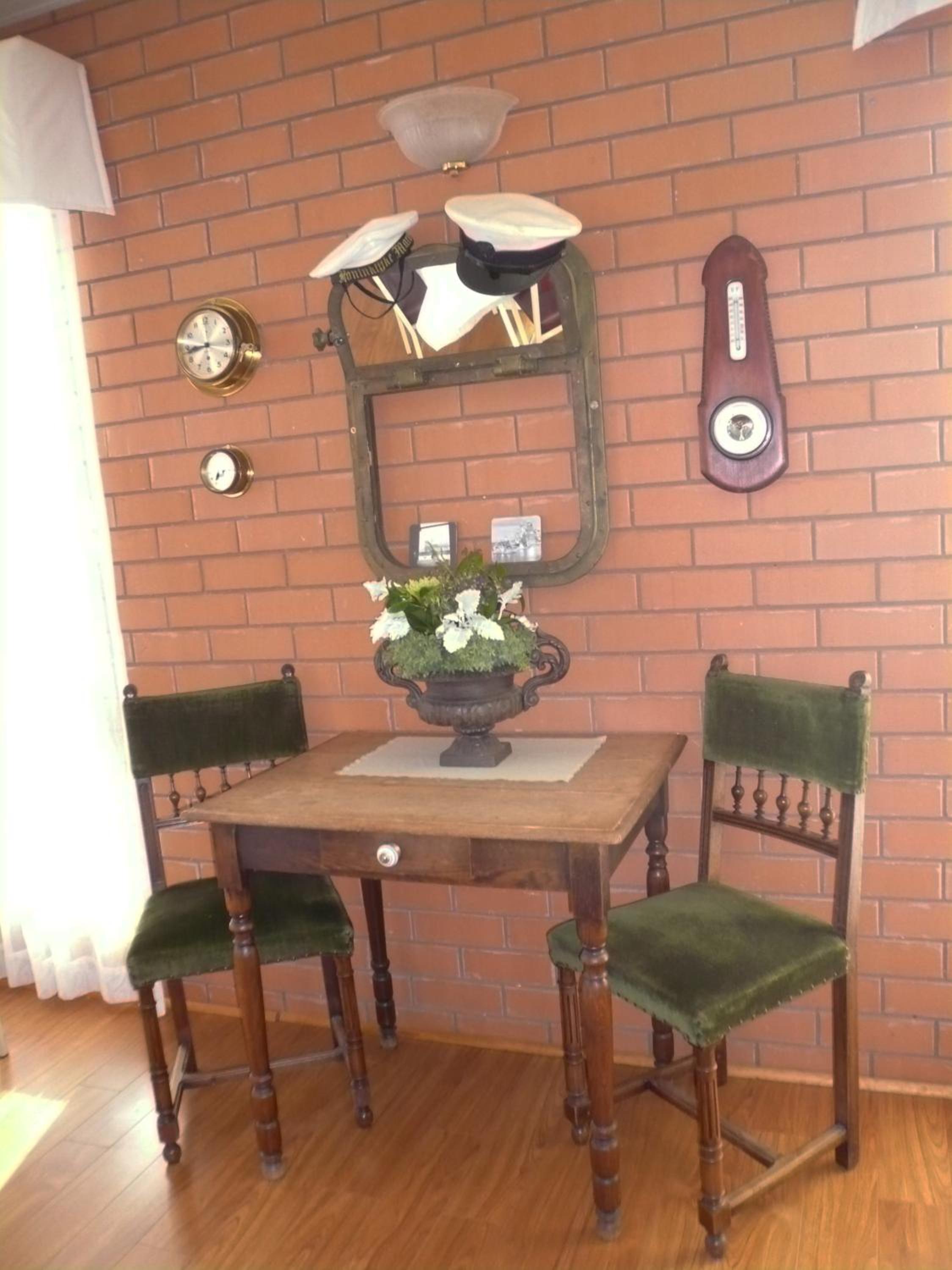 Photo 12