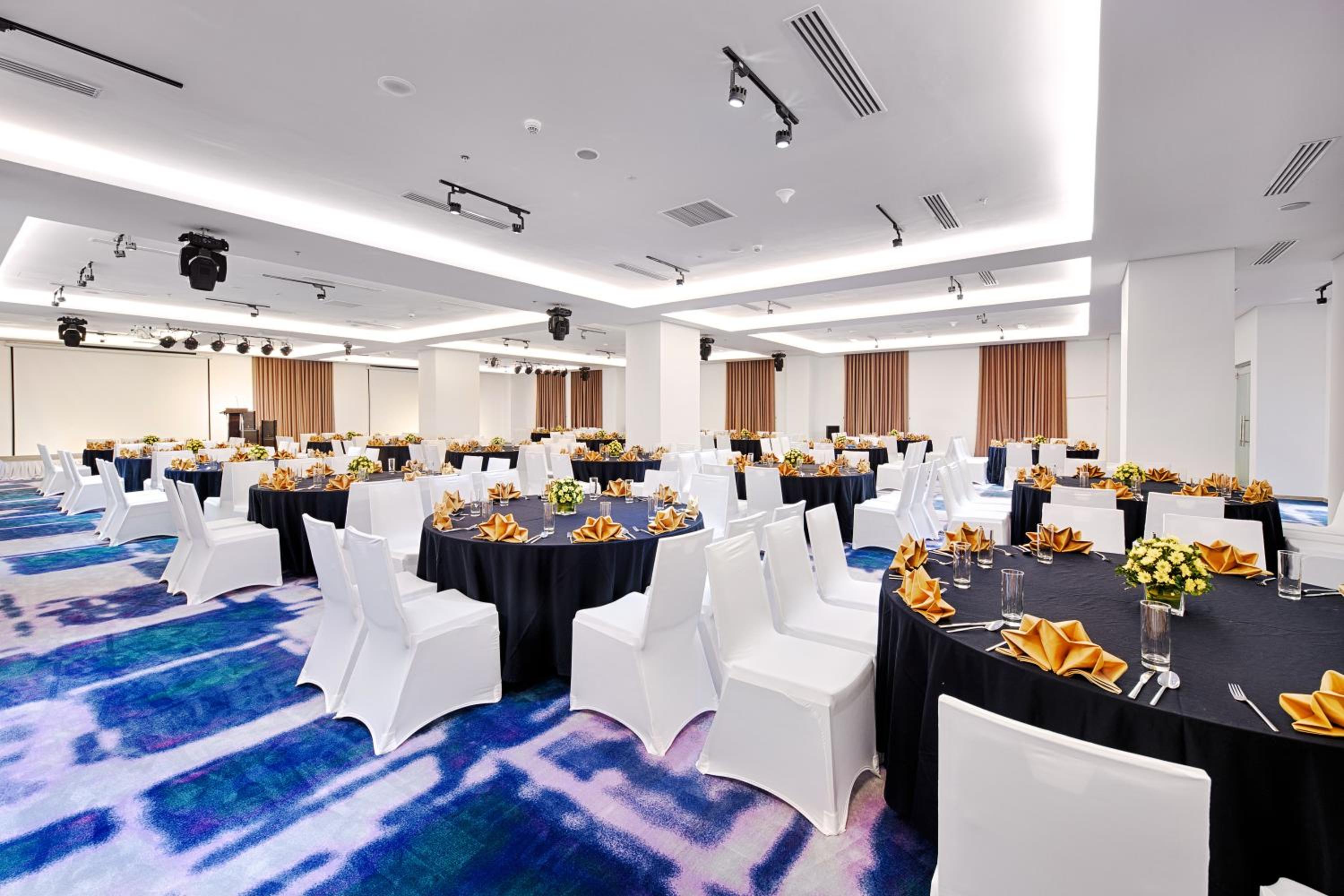 Wyndham Danang Golden Bay 81