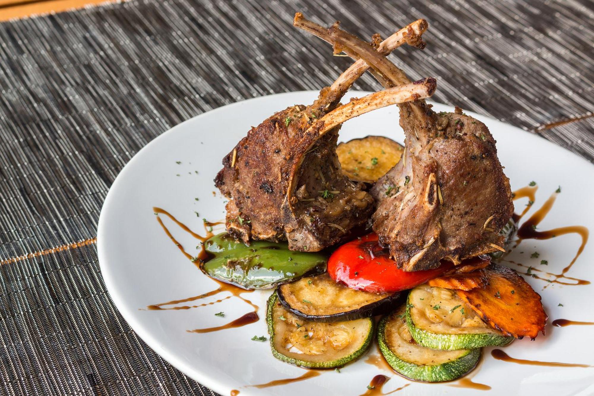 Sora Resort & Suites Sukhumvit 3