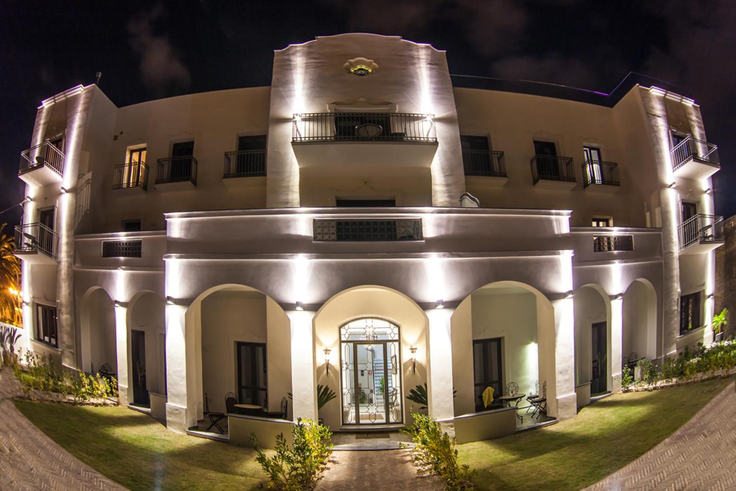 Apartamentos La Residencia Tarifa