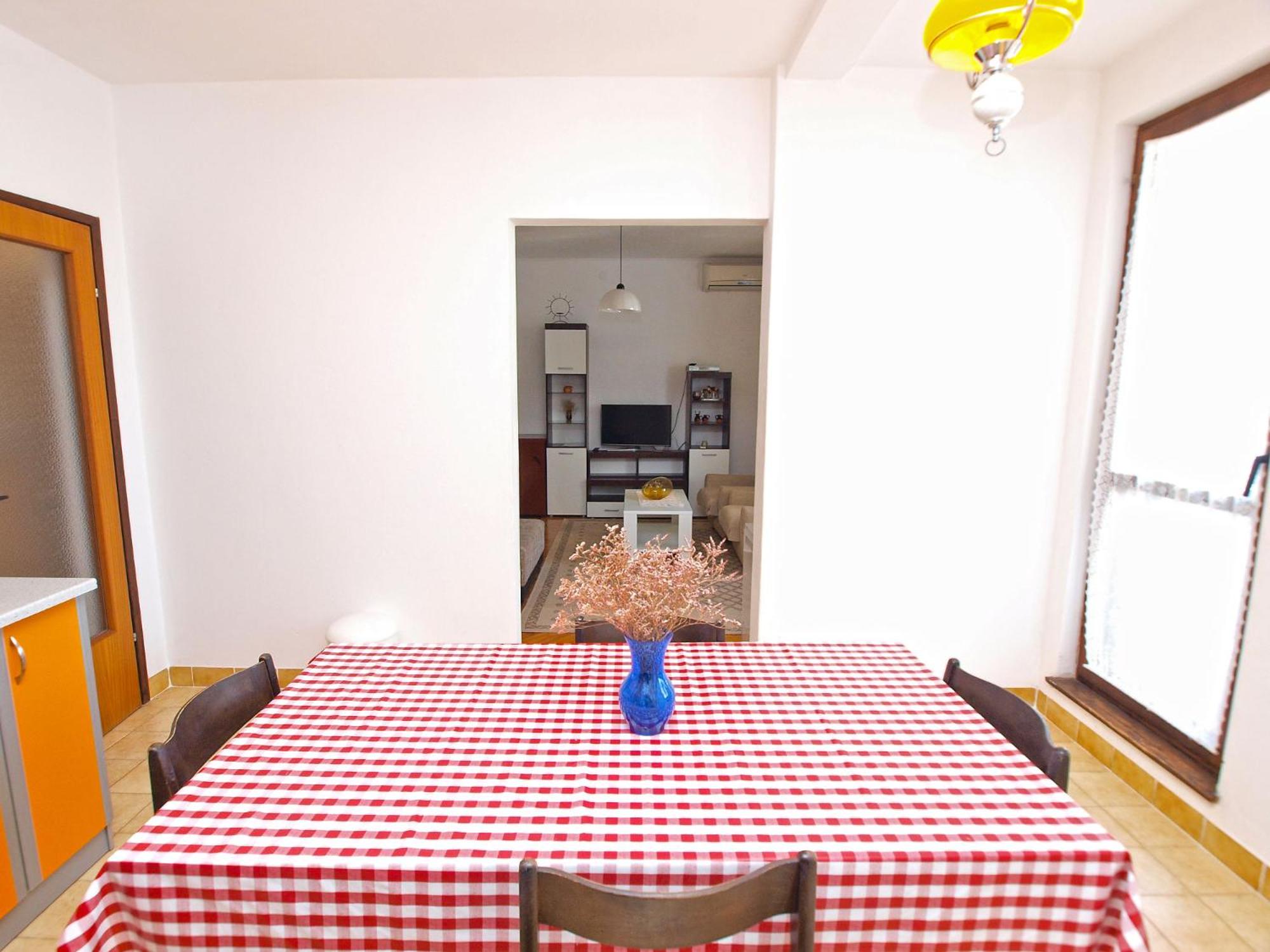 Apartments Ivan 41
