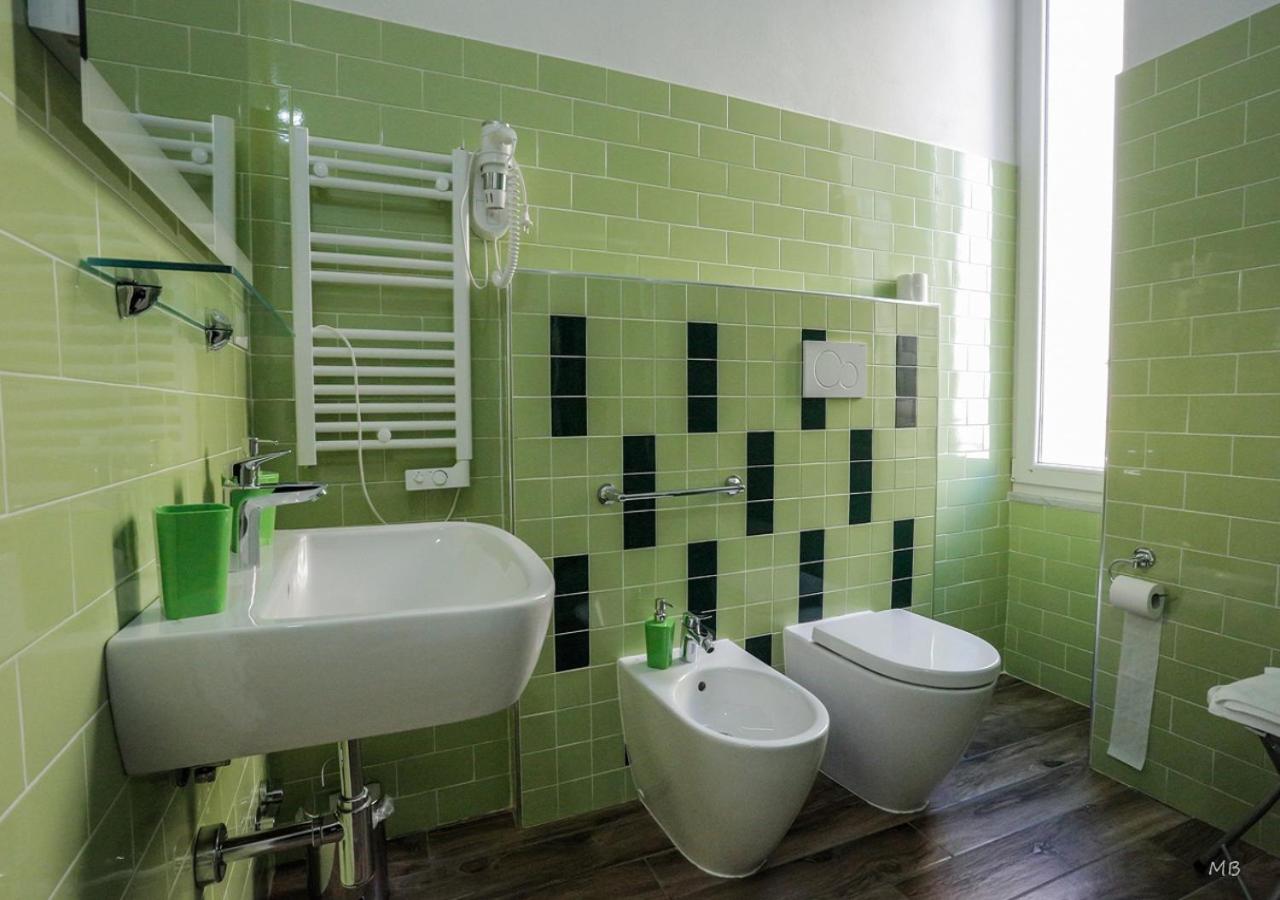 Colors of Cinque Terre - Guest House