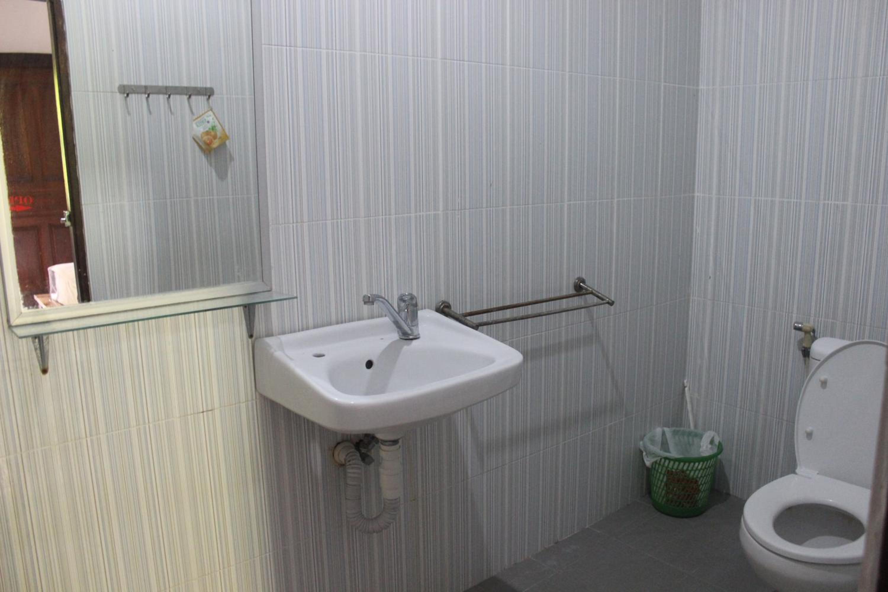 Gedul Homestay view 4