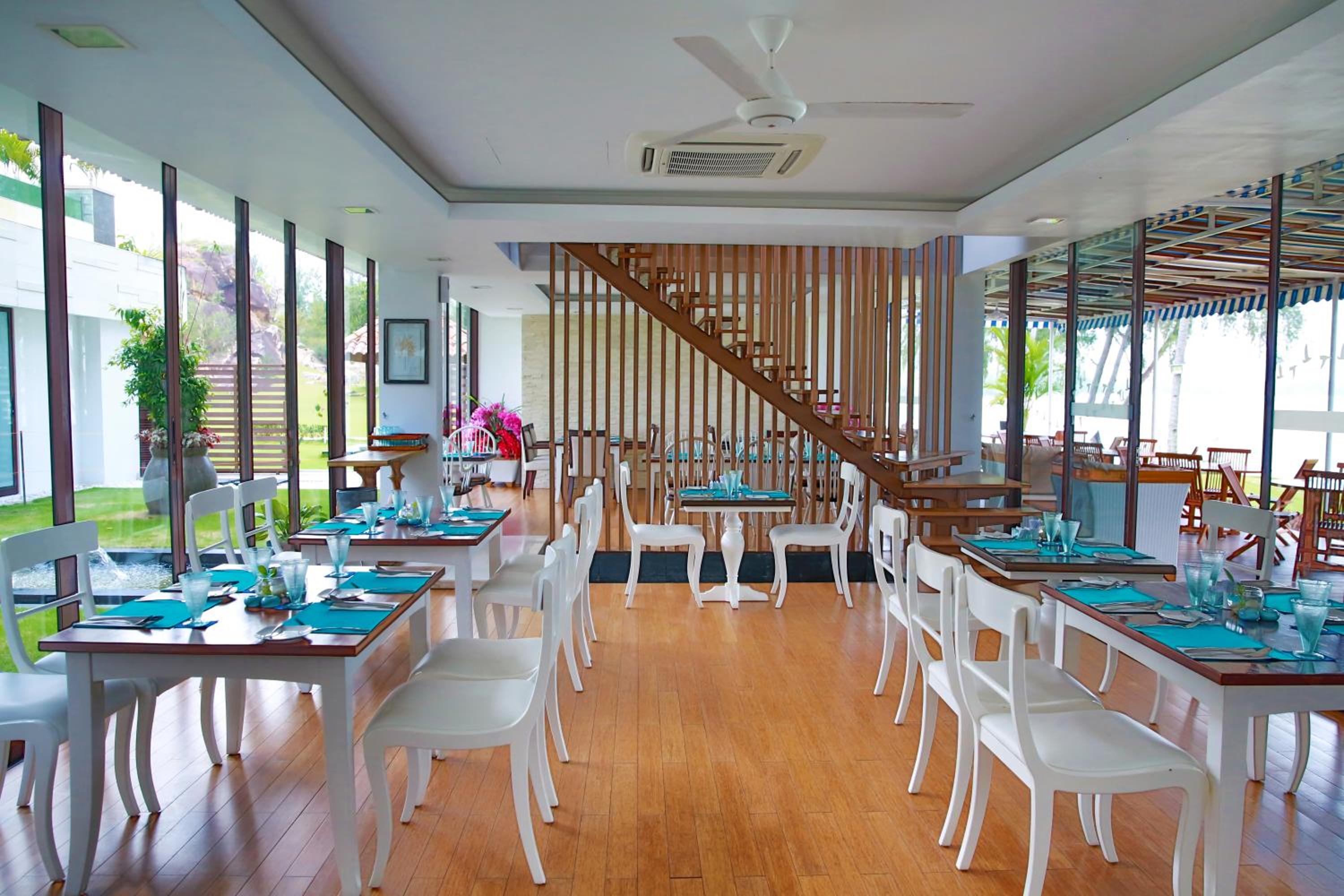 Pantai Indah Lagoi Bintan