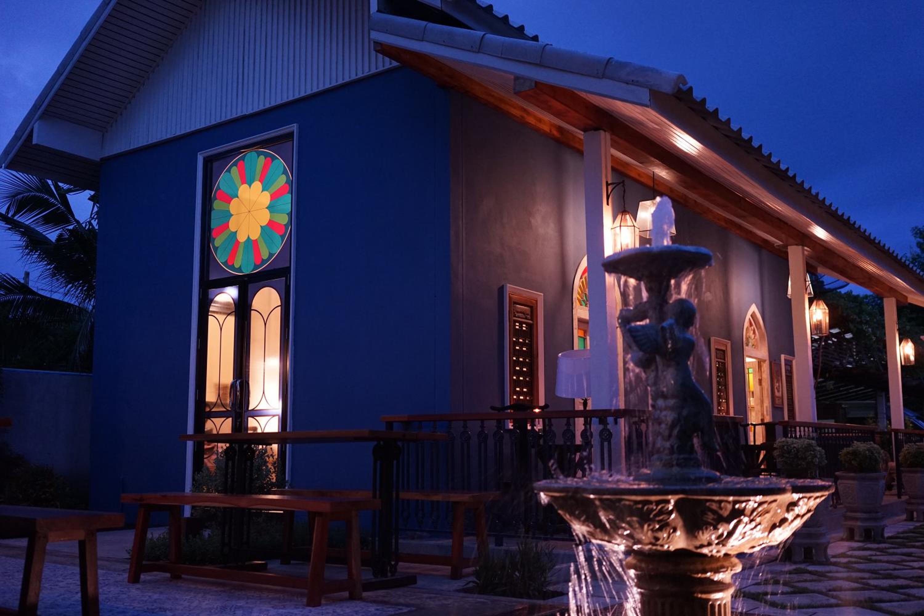 Tharaburi Resort