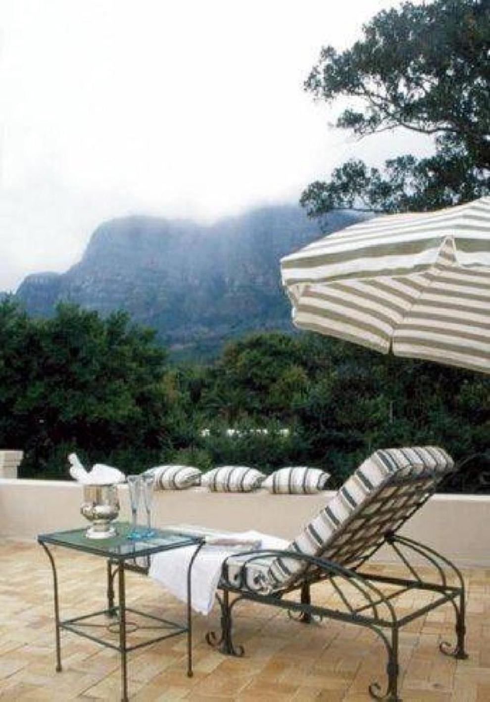 Riversong Guest House