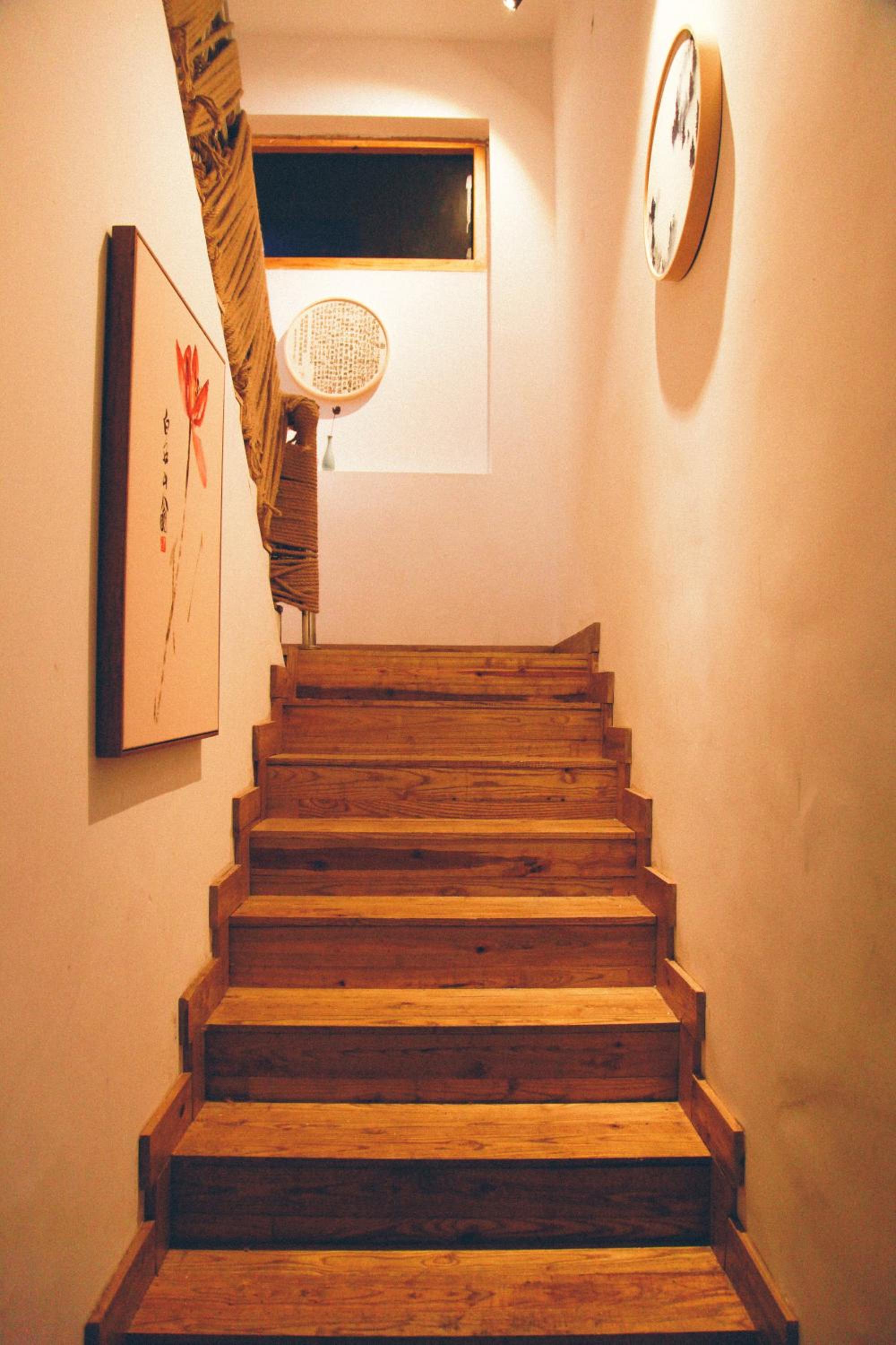 Wally House Hostel - walk 5 minutes to east gate of National Forest Park-ticket book services-free laundry facilities-free capsule coffee-Tour route introd