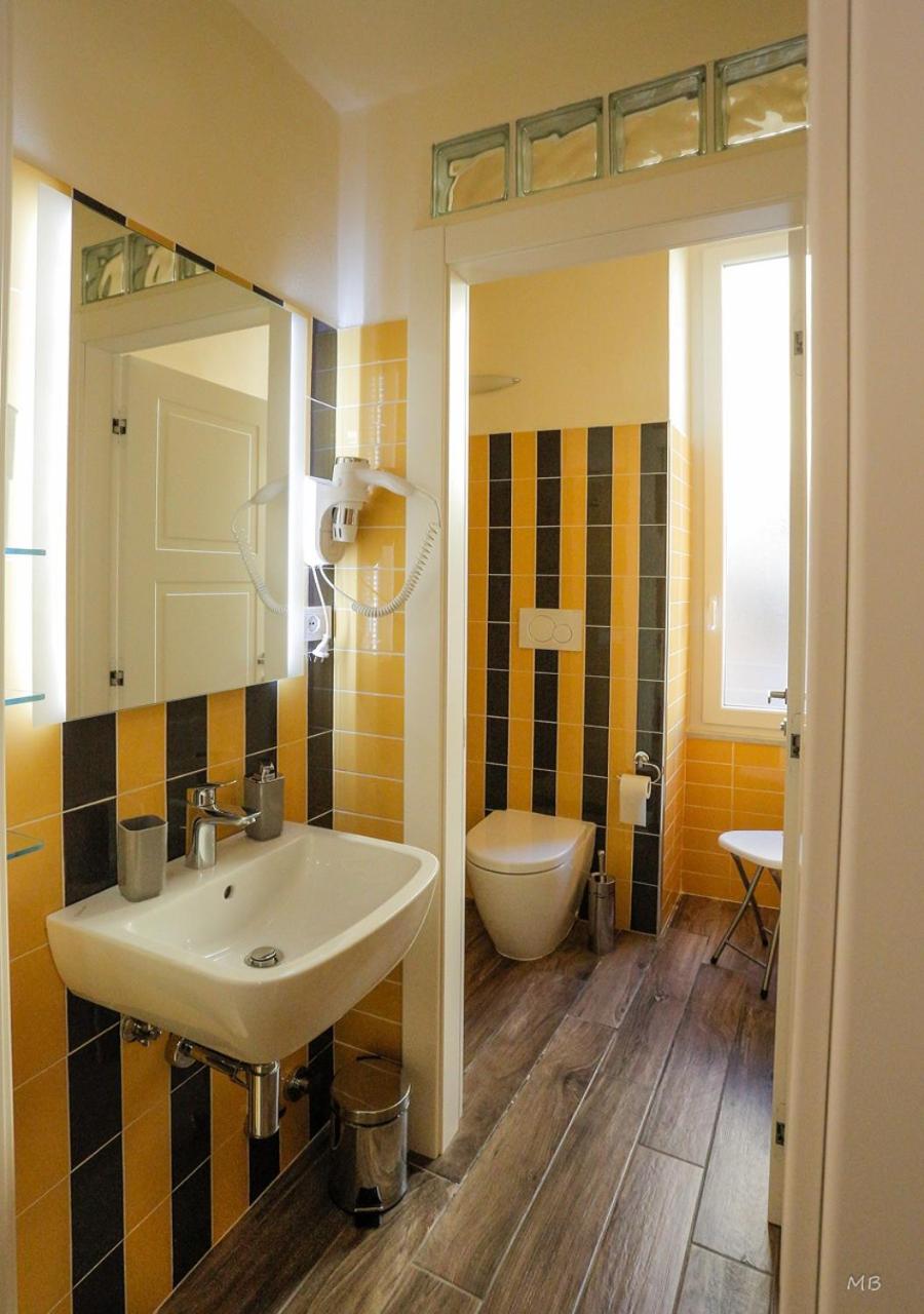Colors of Cinque Terre - Guest House