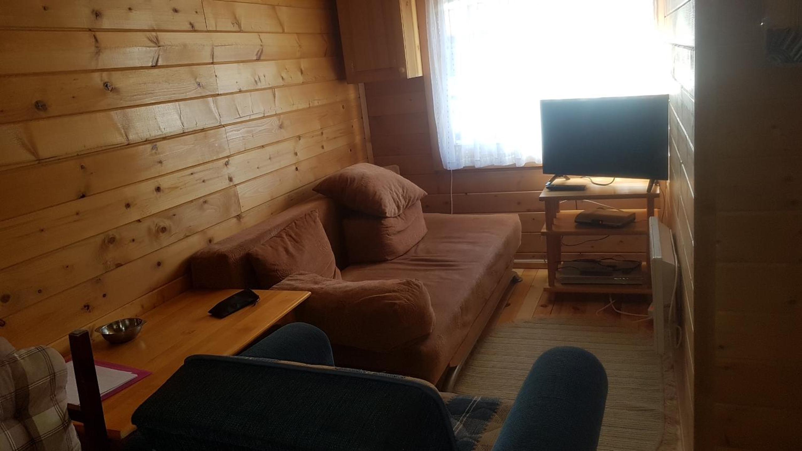 Photo 8