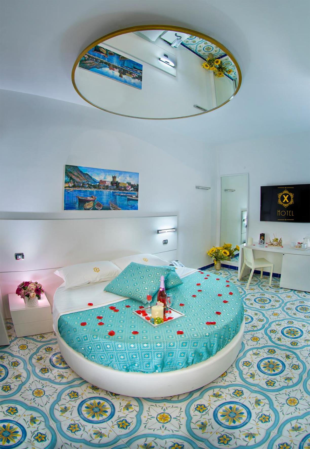 X Hotel