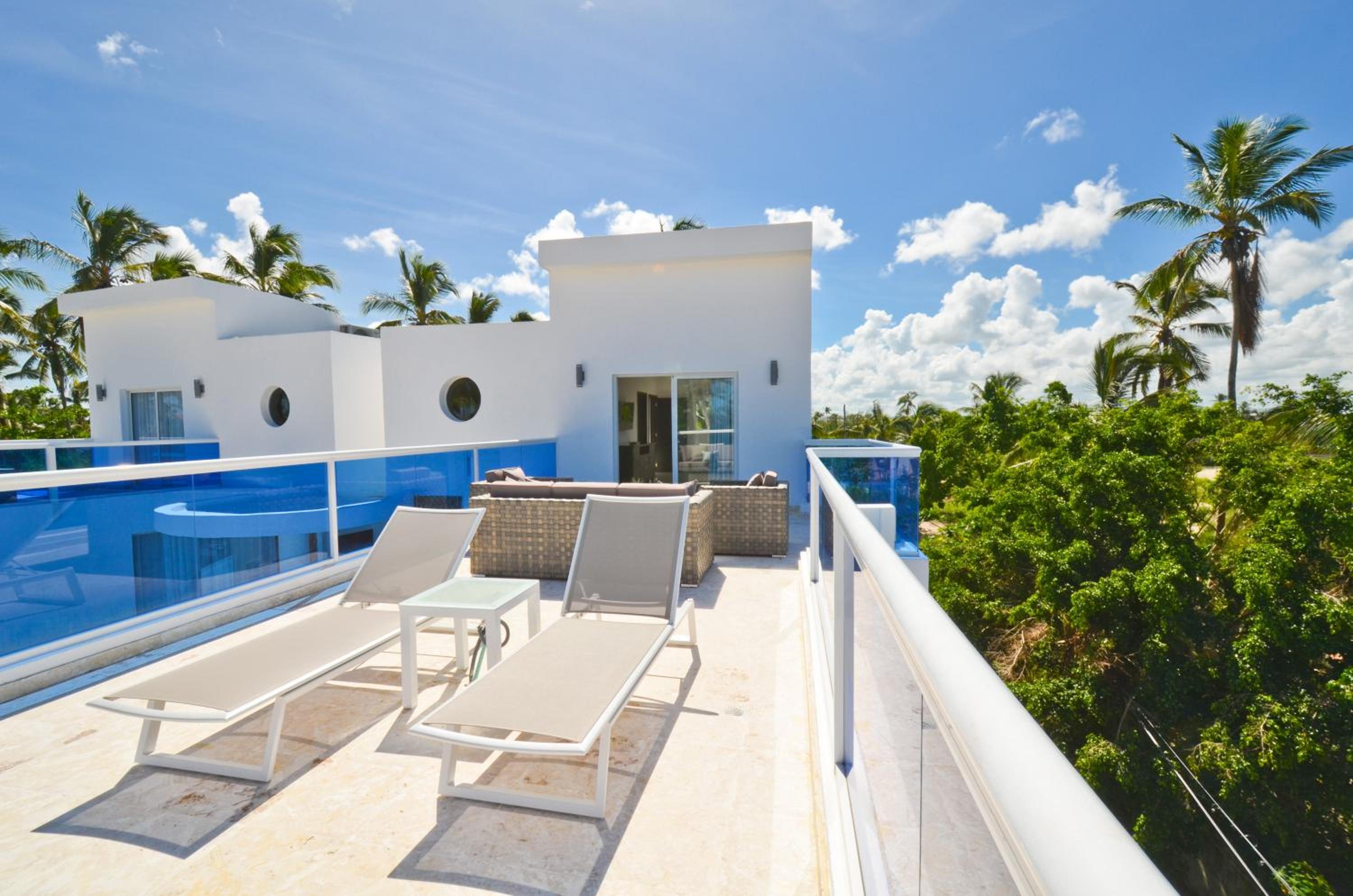The Sanctuary @ Los Corales