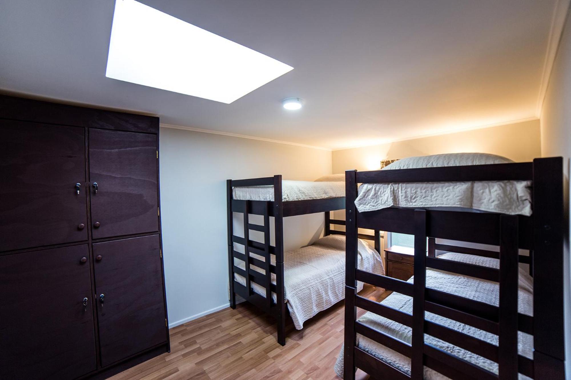 Hostel Chaman
