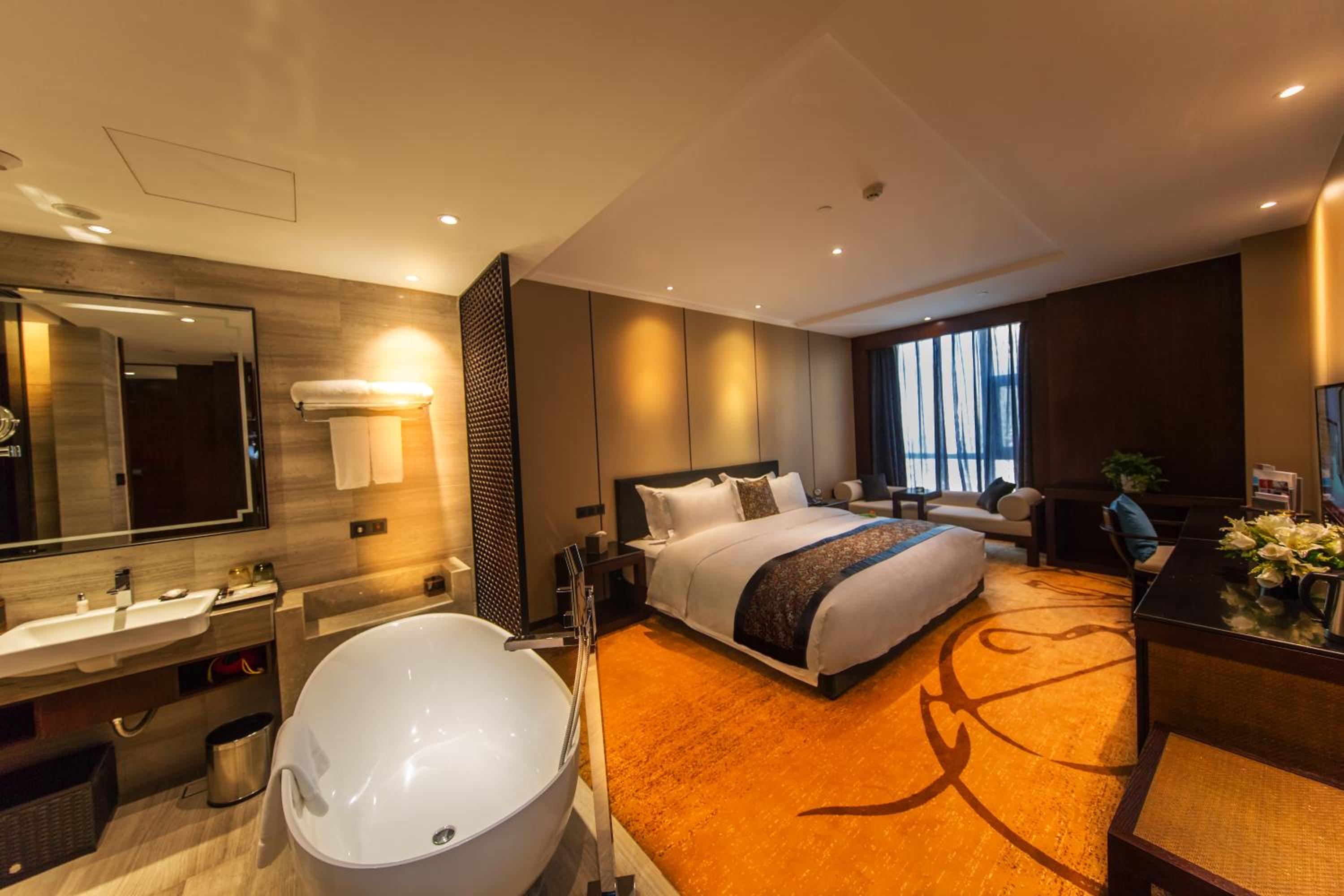 Yantai Meiya International ApartHotel (Previous Ramada Plaza)