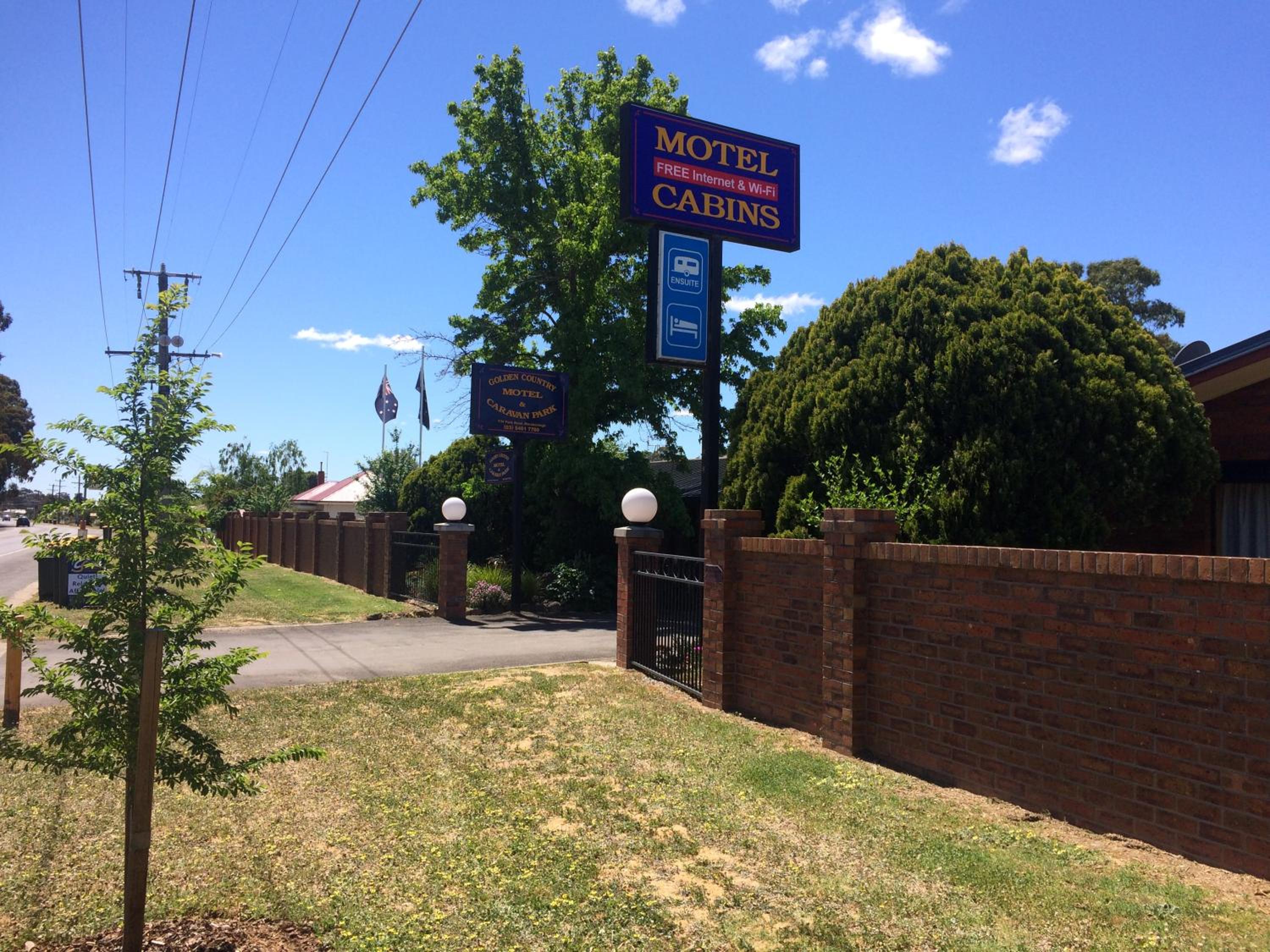 Golden Country Motel and Caravan Park
