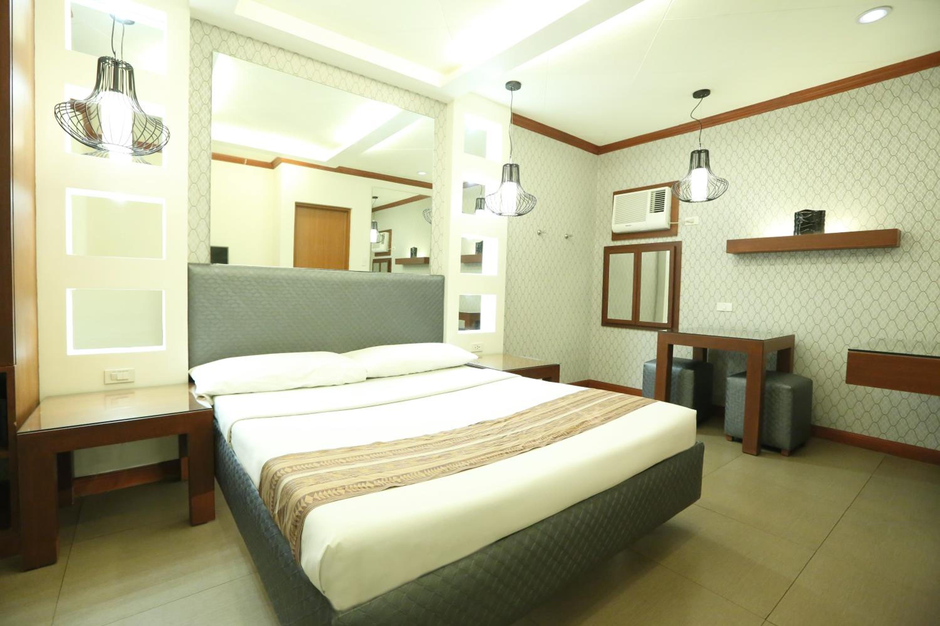 Hotel Ava Malate, Manila - 15