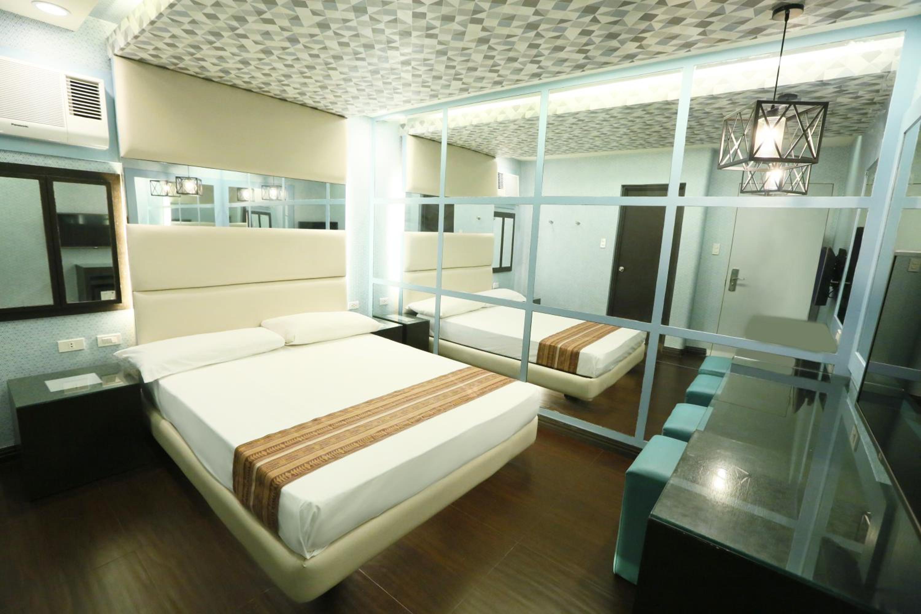 Hotel Ava Malate, Manila - 9