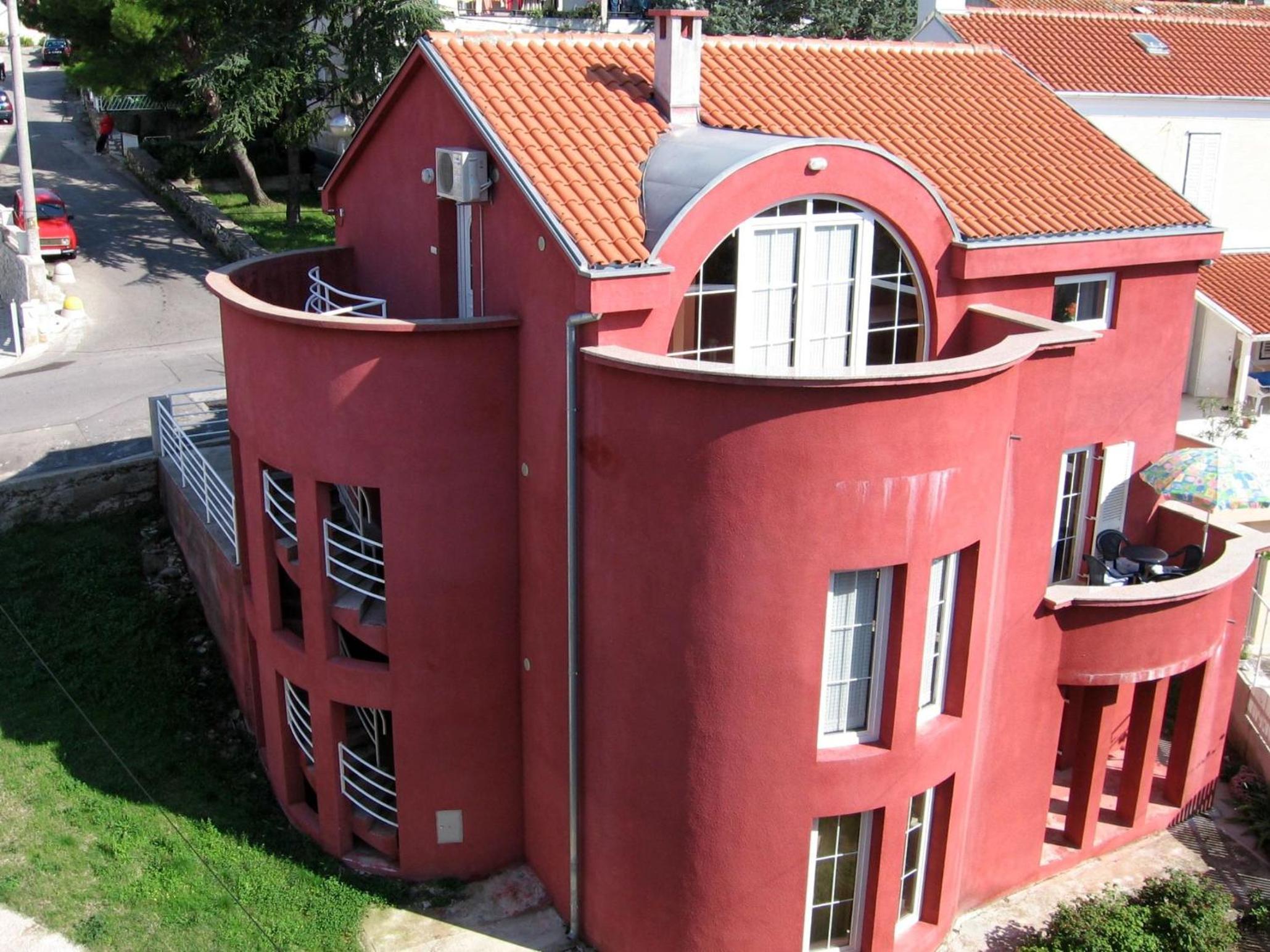VILLA ROUGE with private parking, AC, WiFi view 4
