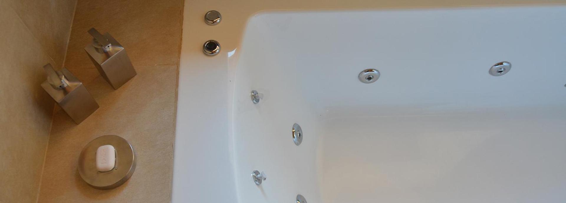 Jacuzzi