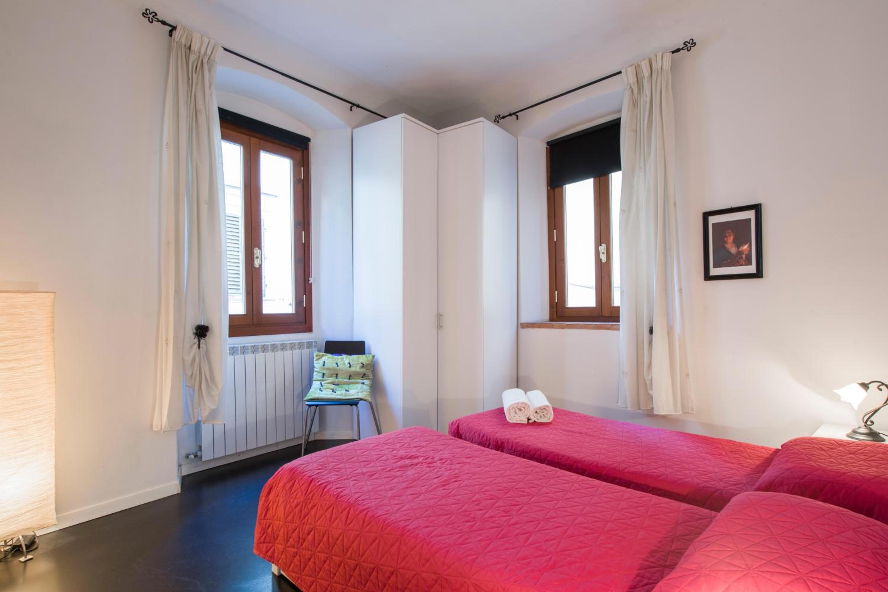 GuestHost - San Lorenzo Charm - Florence Nook