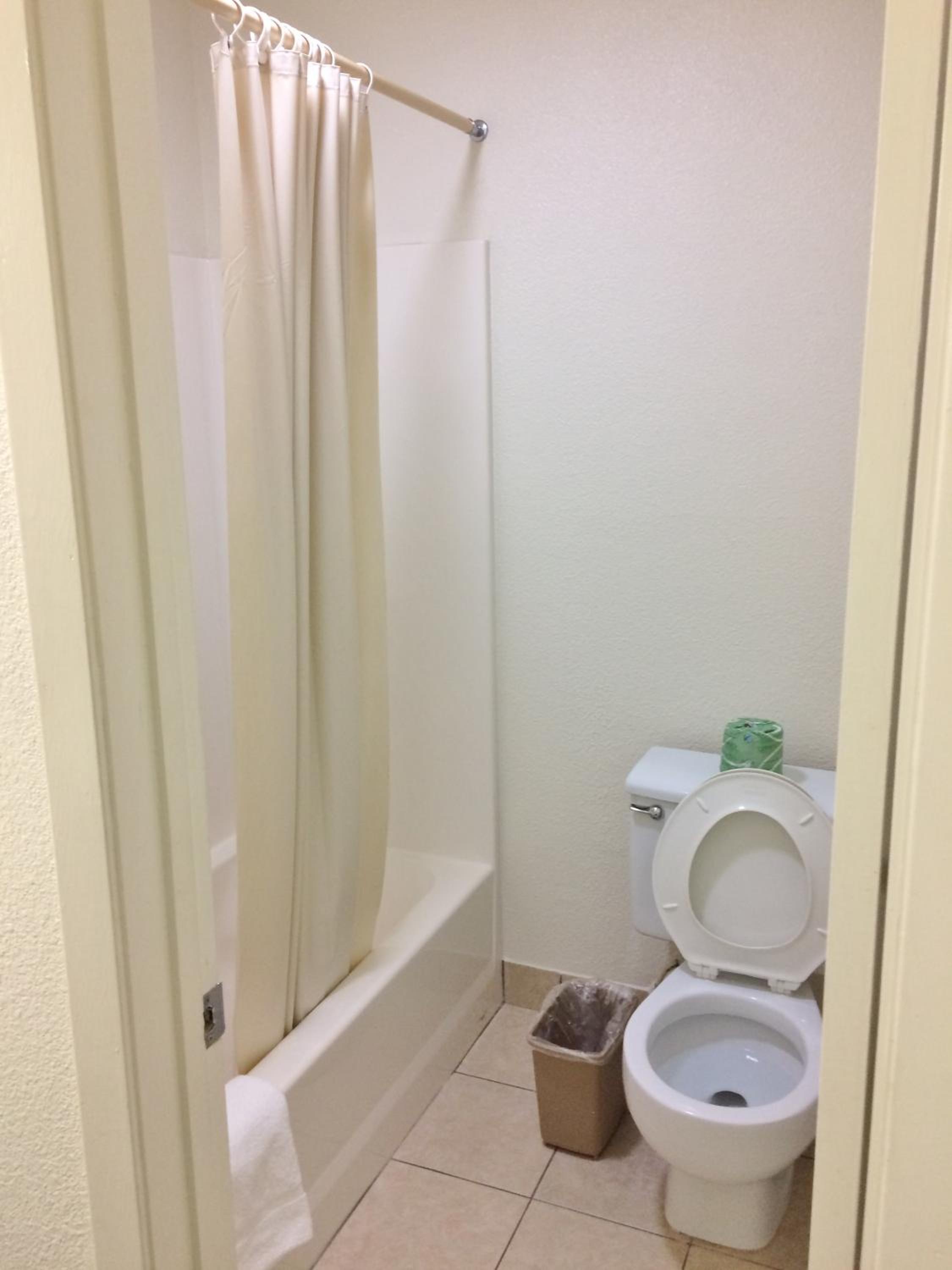 Travel Inn & Suites