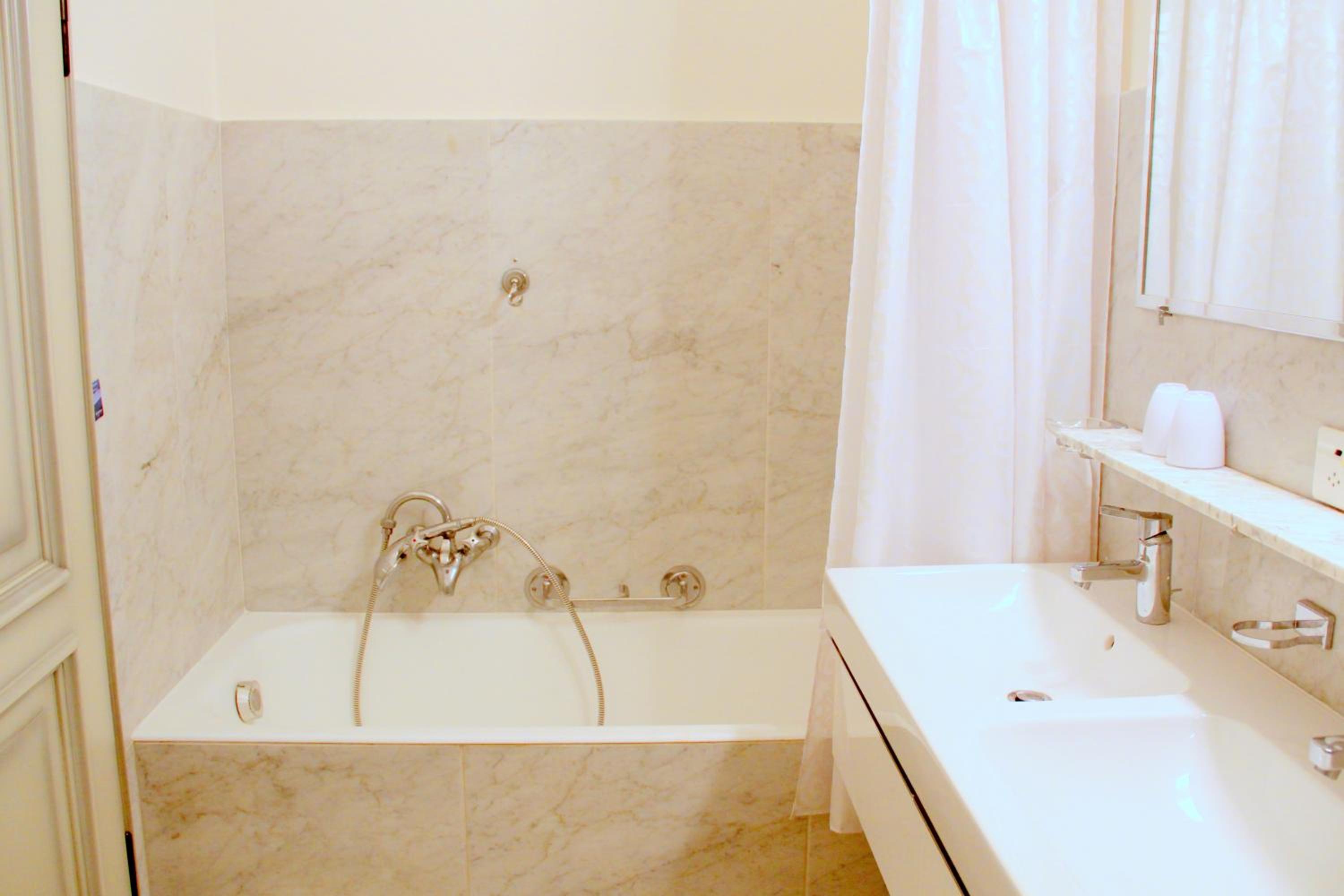 Barony romantic villa