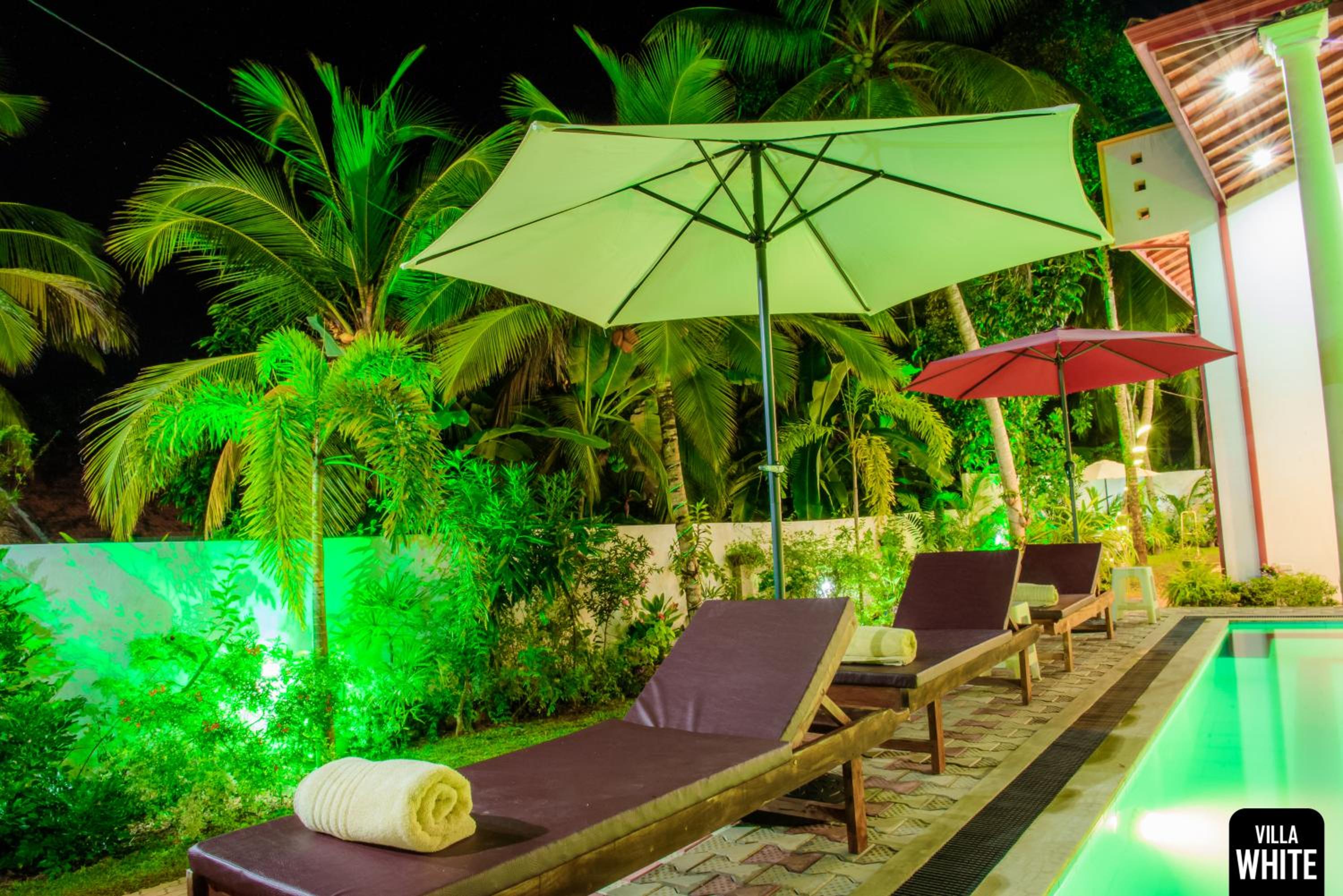 Villa White