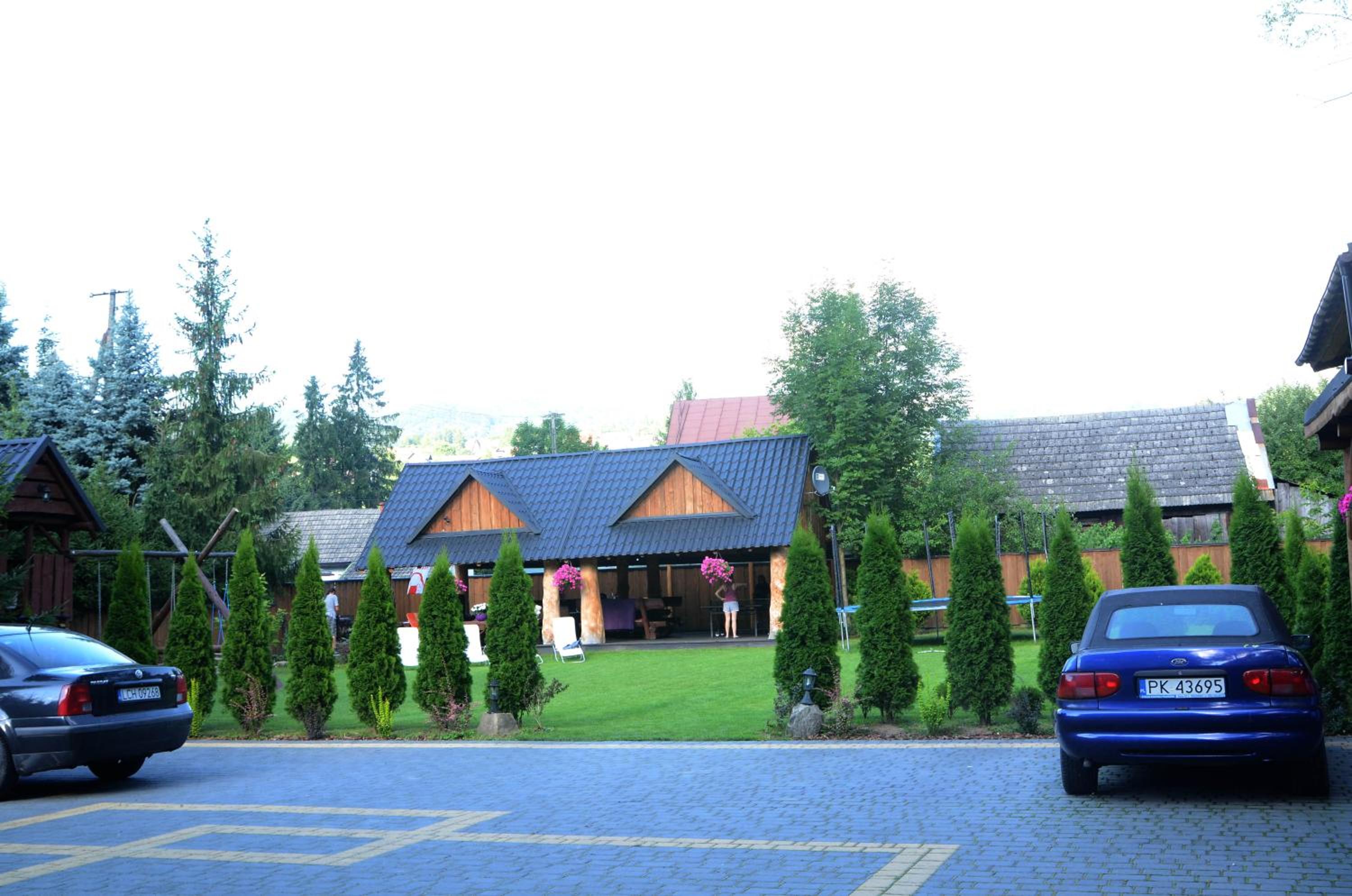 Photo 12