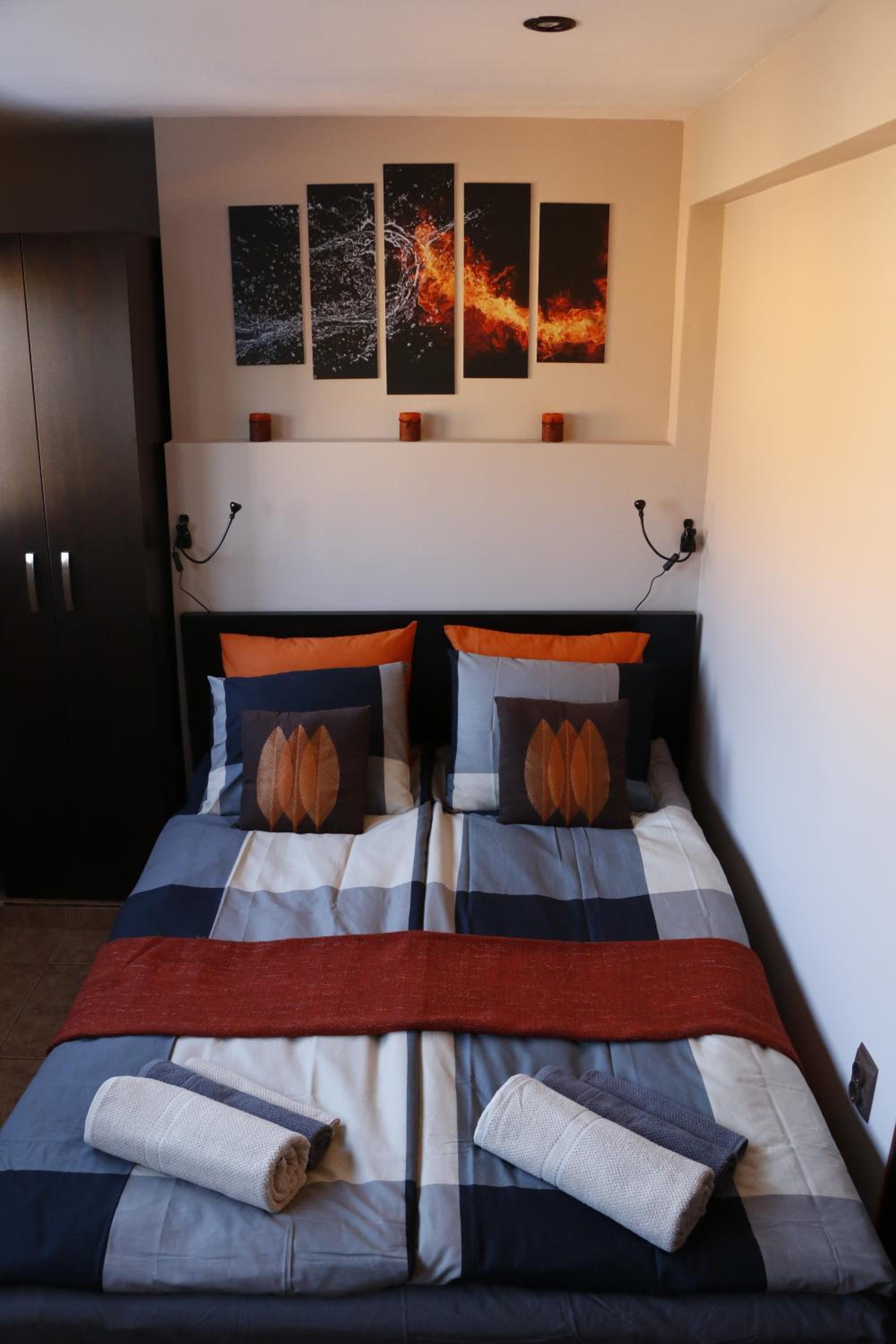 Studio 5 Corners view 3