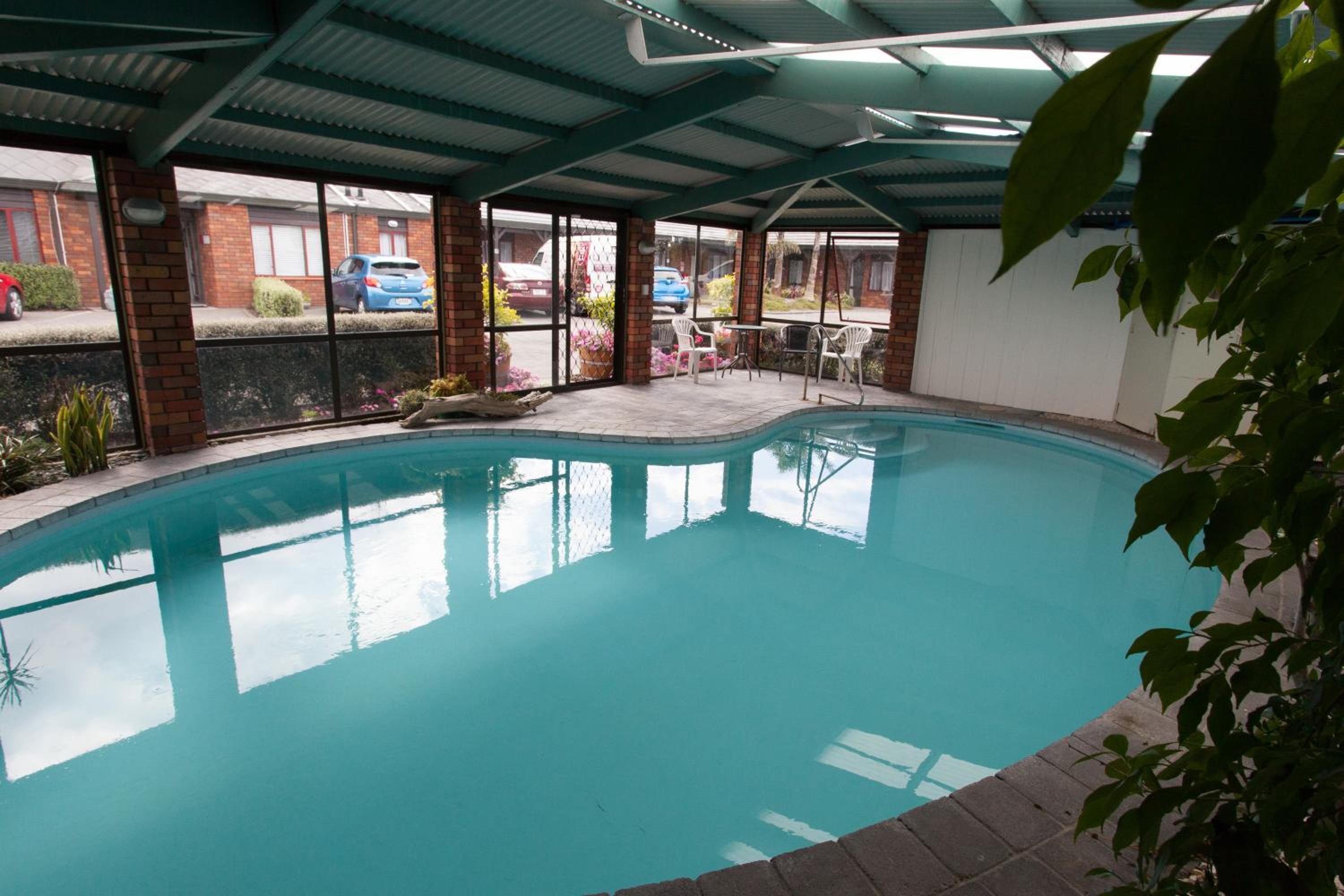 Alton Lodge Motel view 3