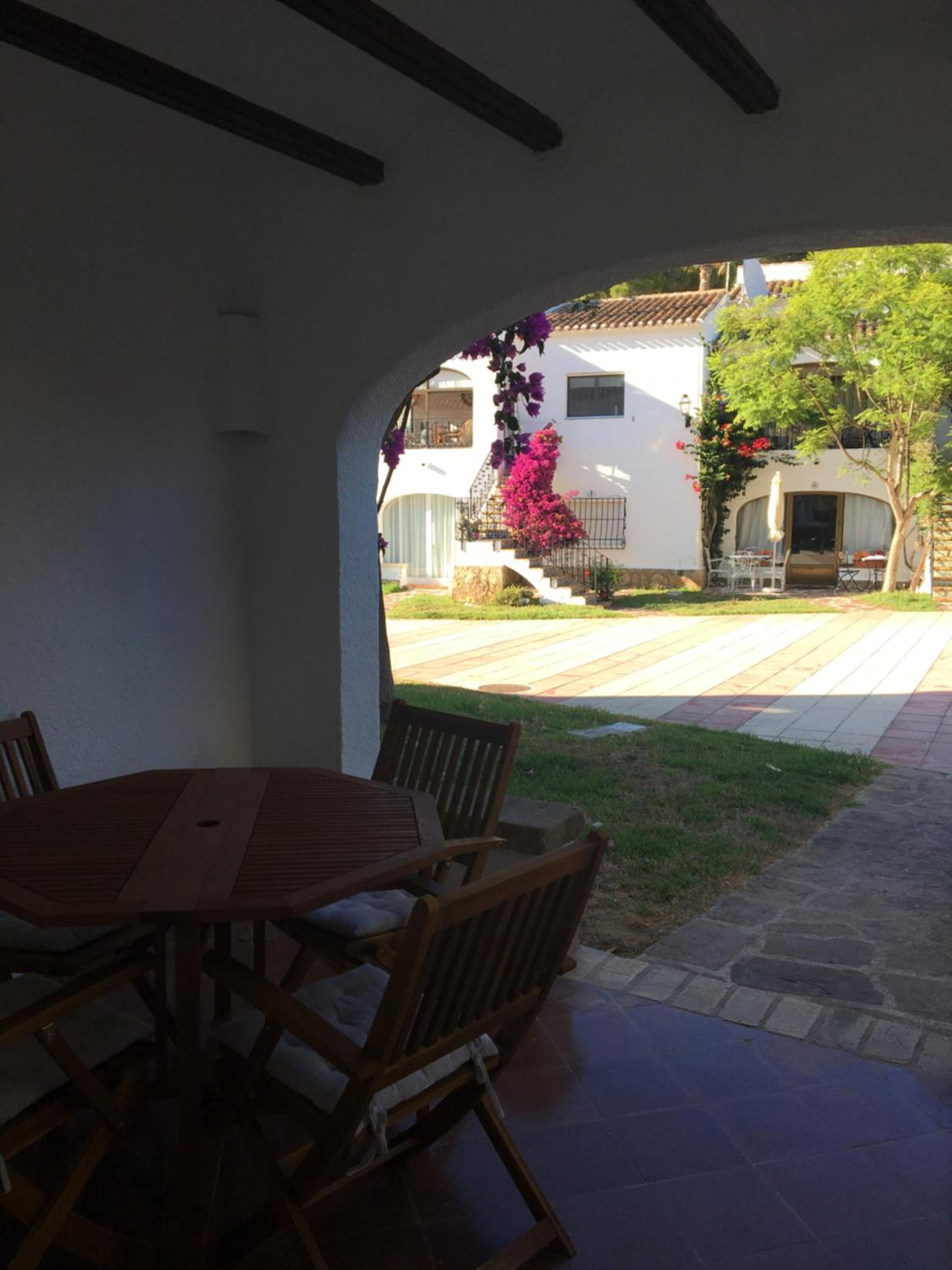Photo 43