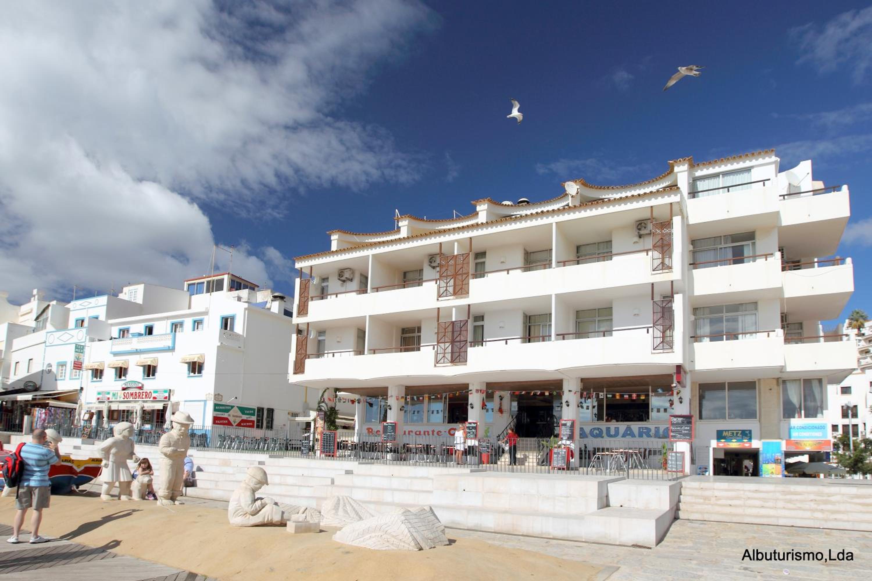 Edificio Albufeira Apartamentos A. Local - Albuturismo Lda