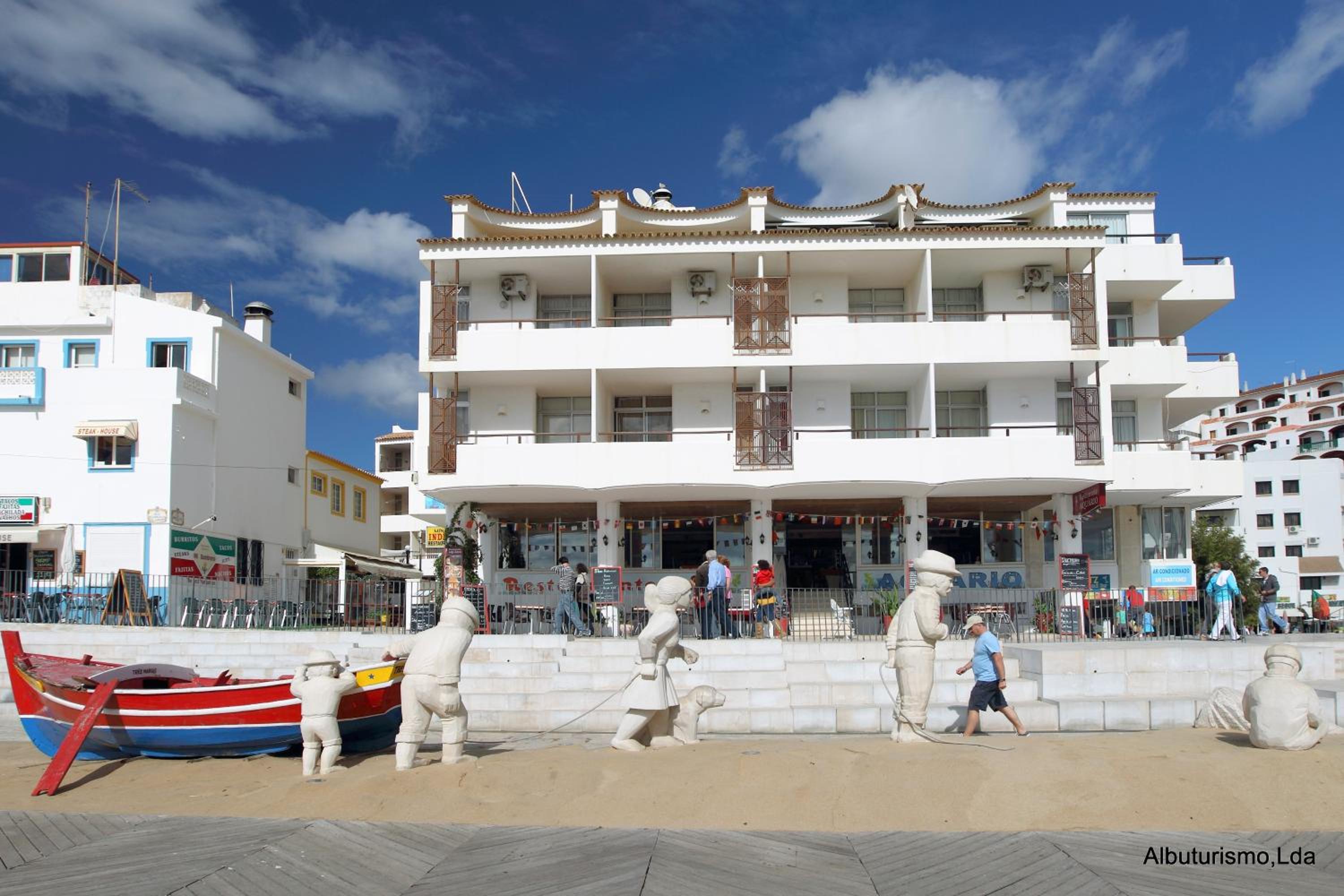 Edificio Albufeira Apartamentos A. Local - Albuturismo Lda