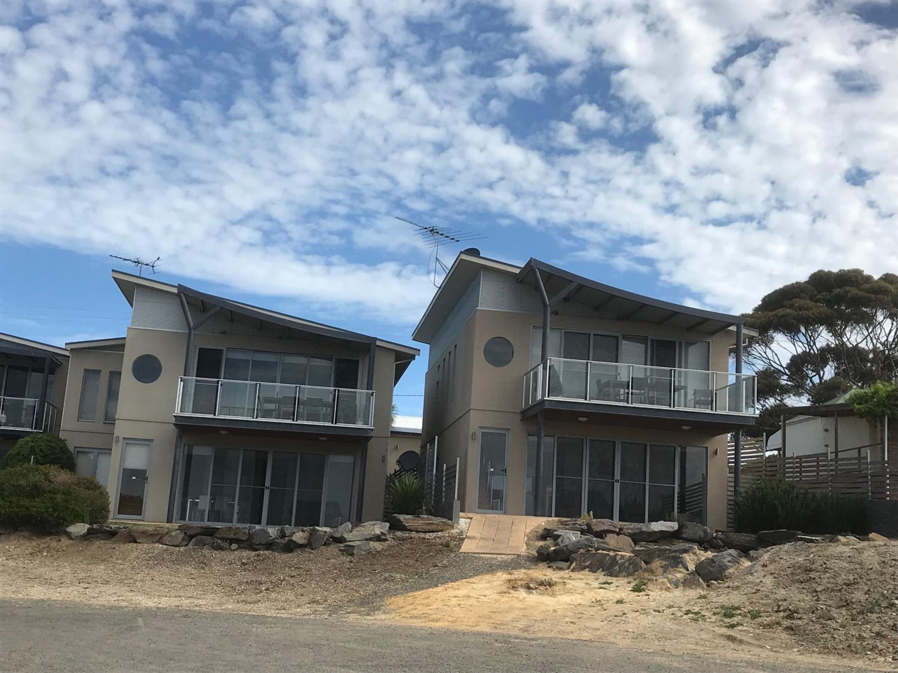 Penneshaw Oceanview Apartments