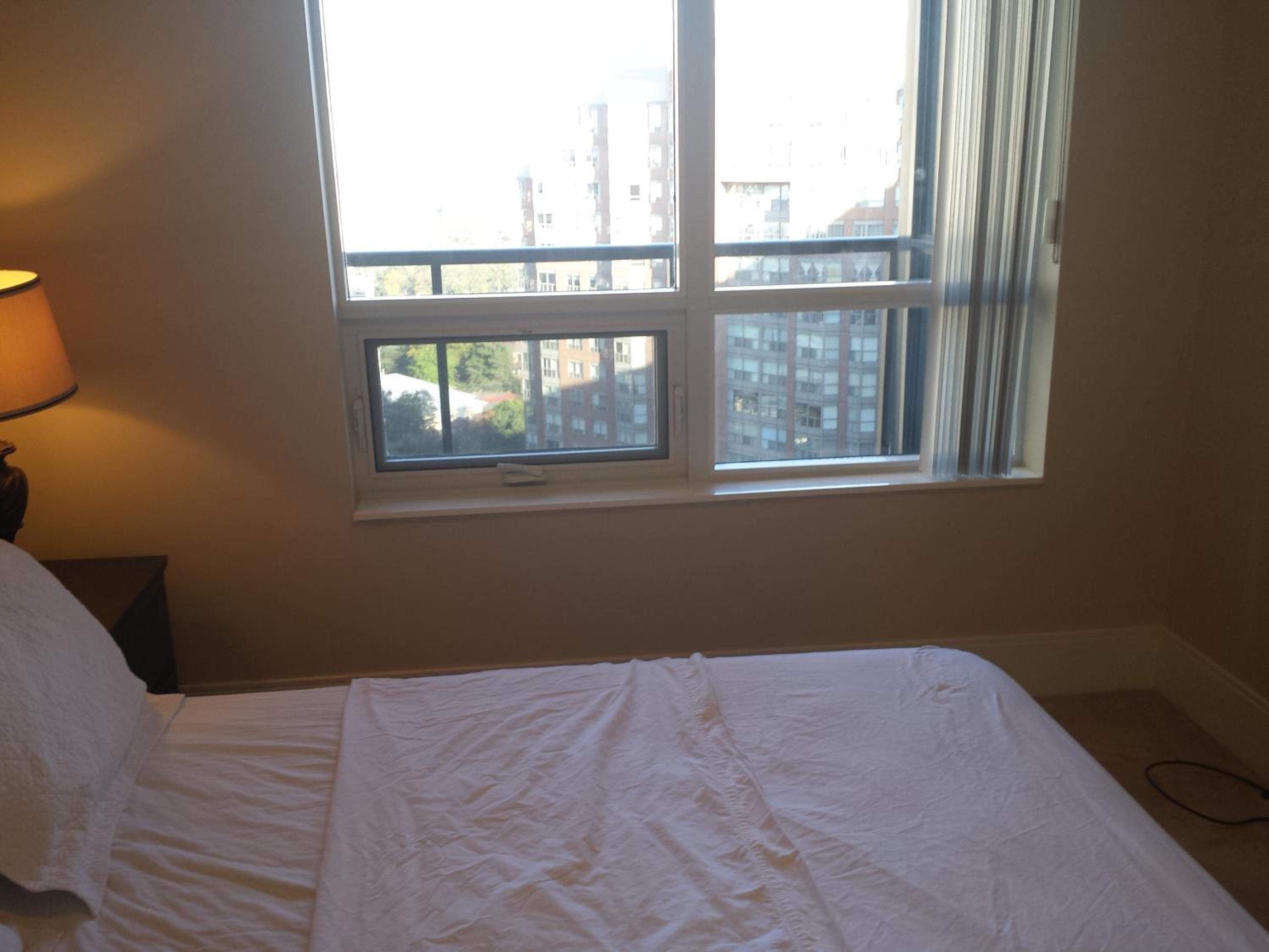 BEST LOCATION/SPECTACULAR VIEW 2 BEDROOMS FURNISHED CONDO S/L RENT