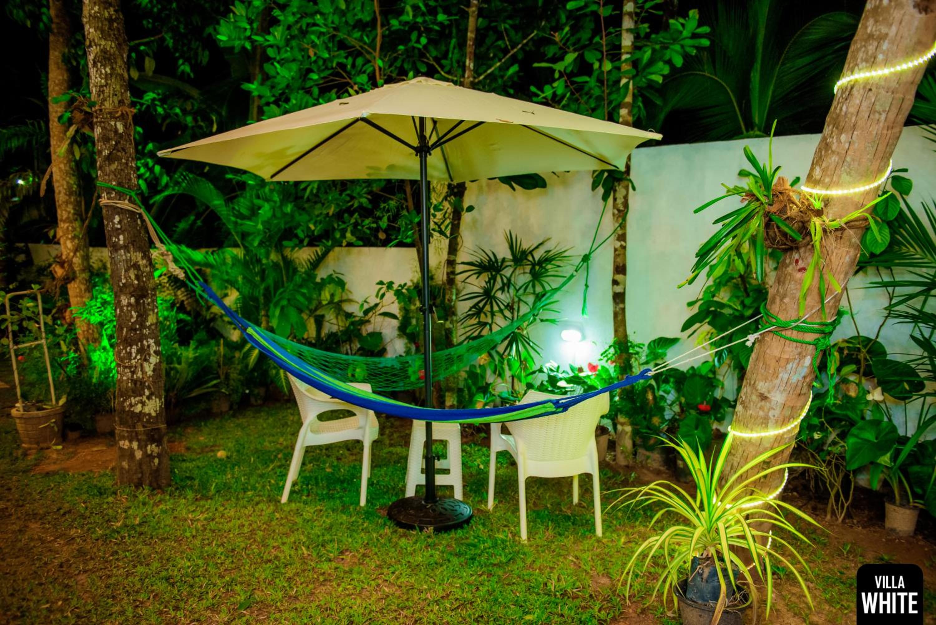 Villa White