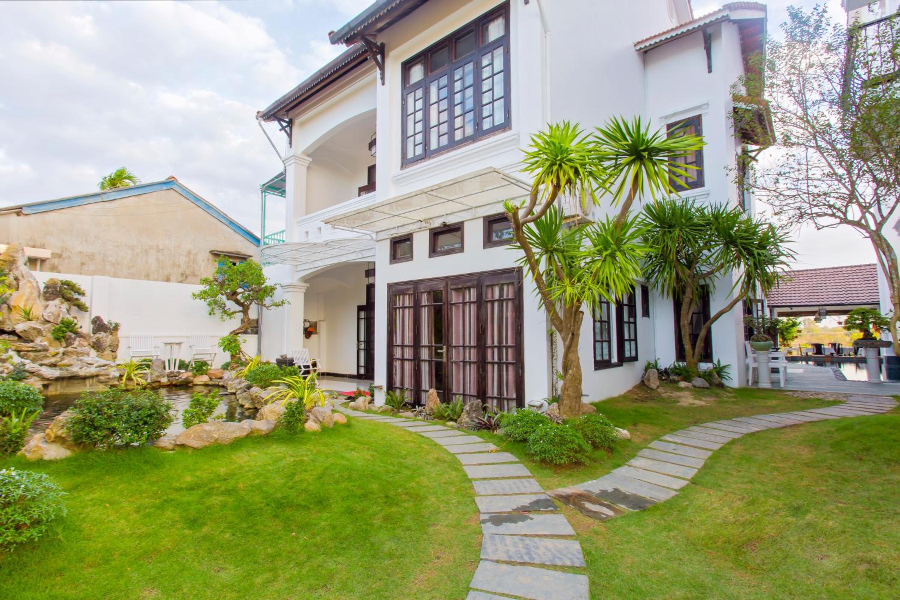 Riverside Impression Villa