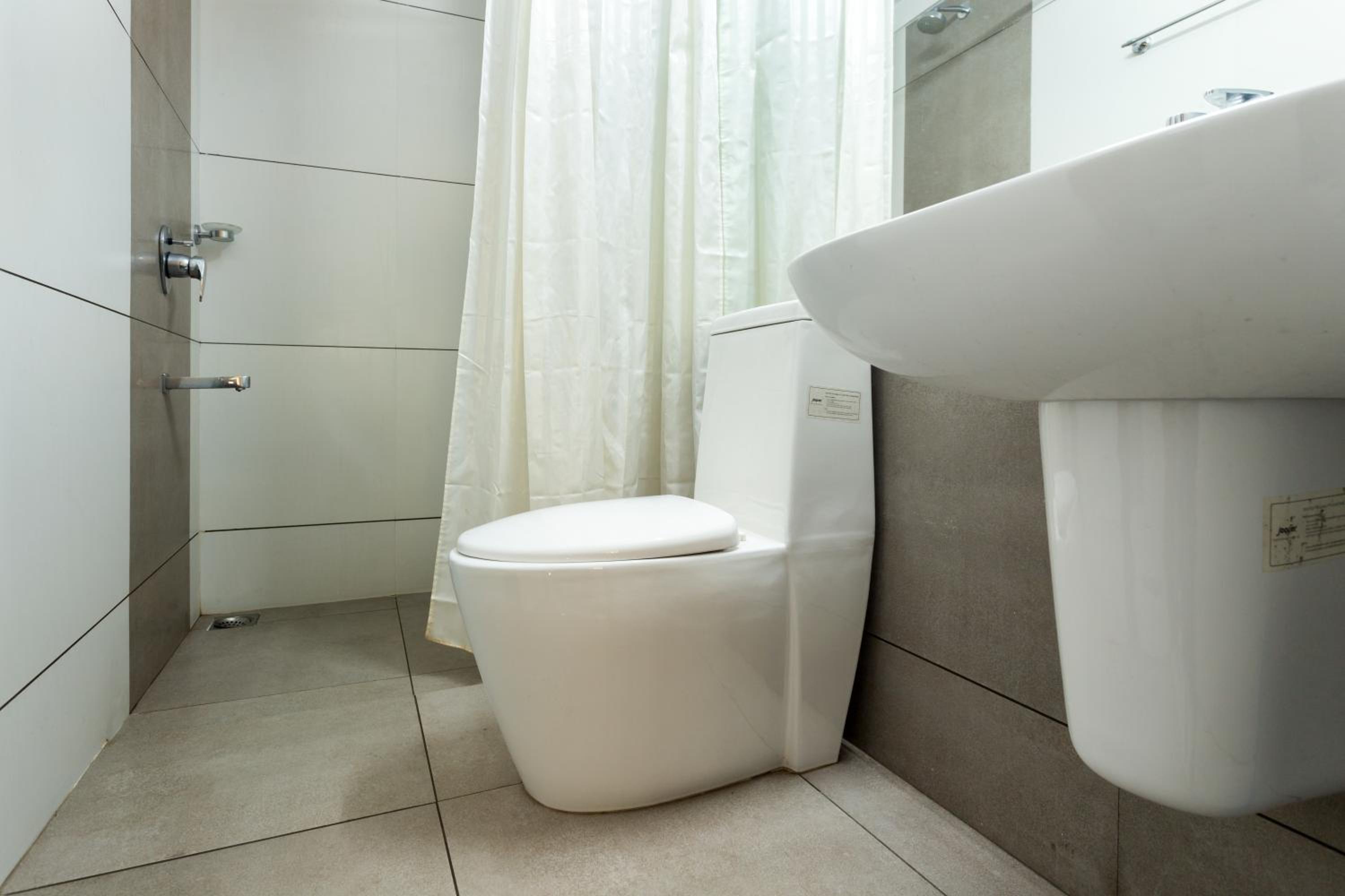 Cochin Vacations - D Homz Suites - Property Image 10