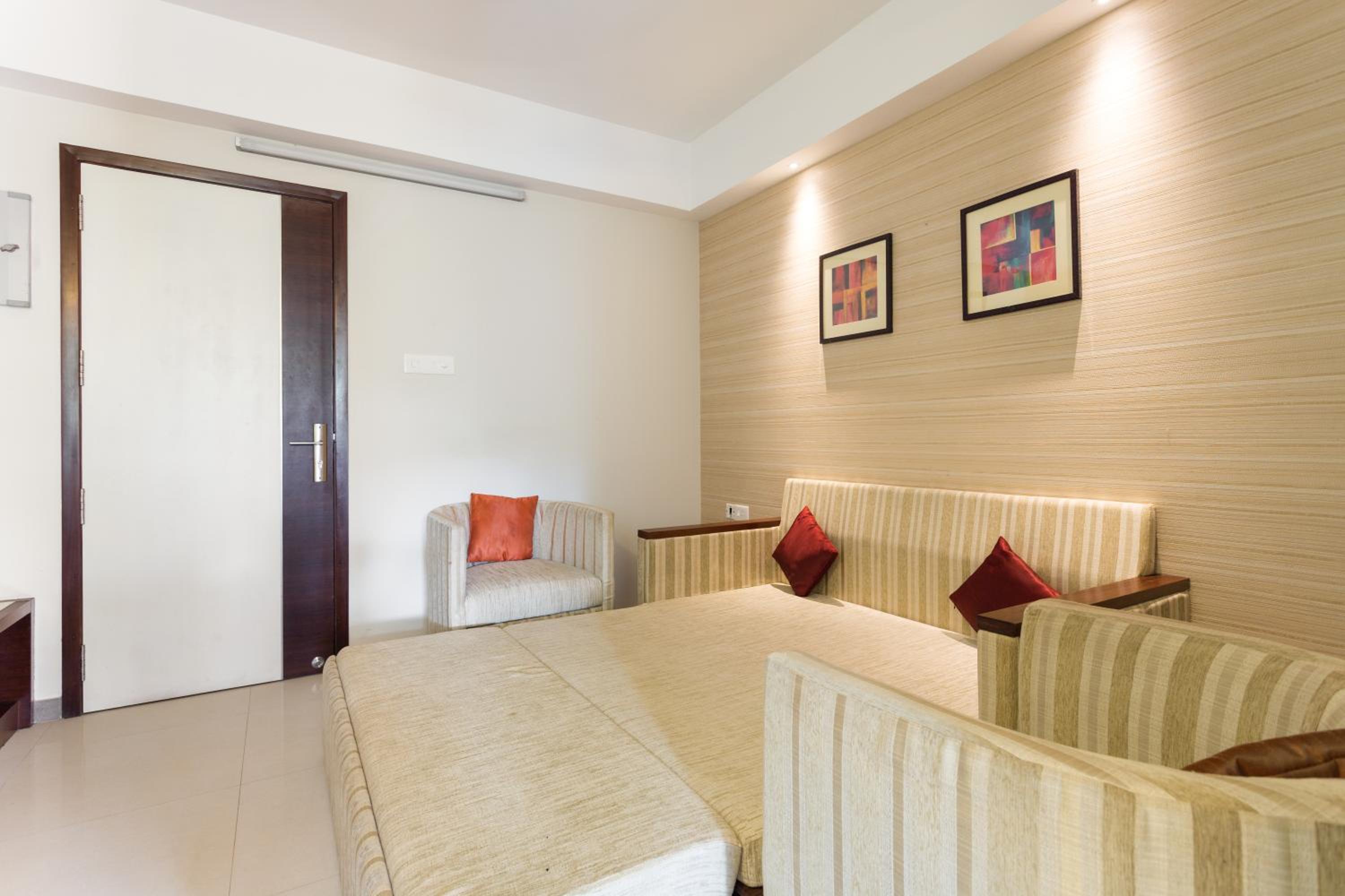 Cochin Vacations - D Homz Suites - Property Image 1