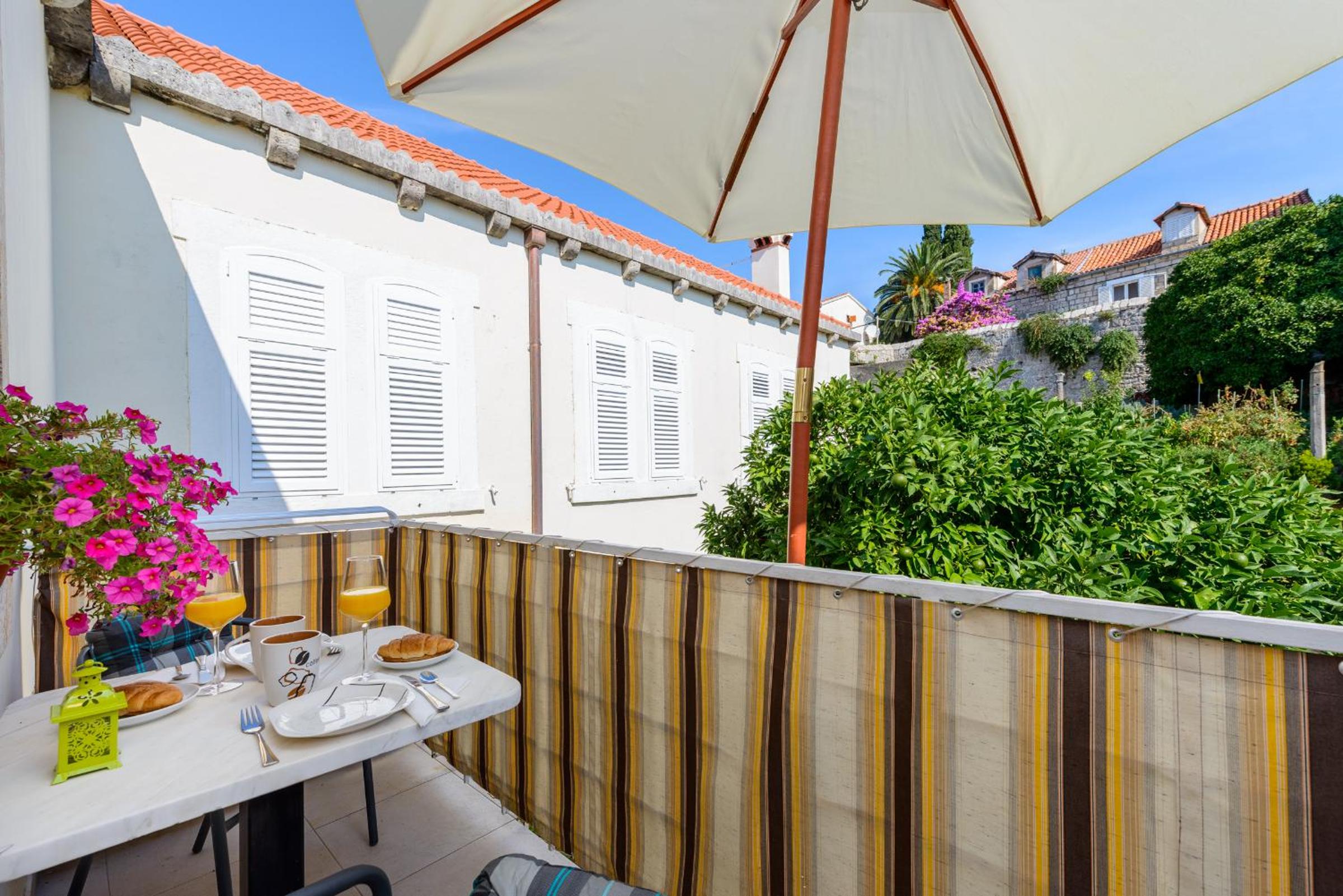 Apartments Villa Eta view 3
