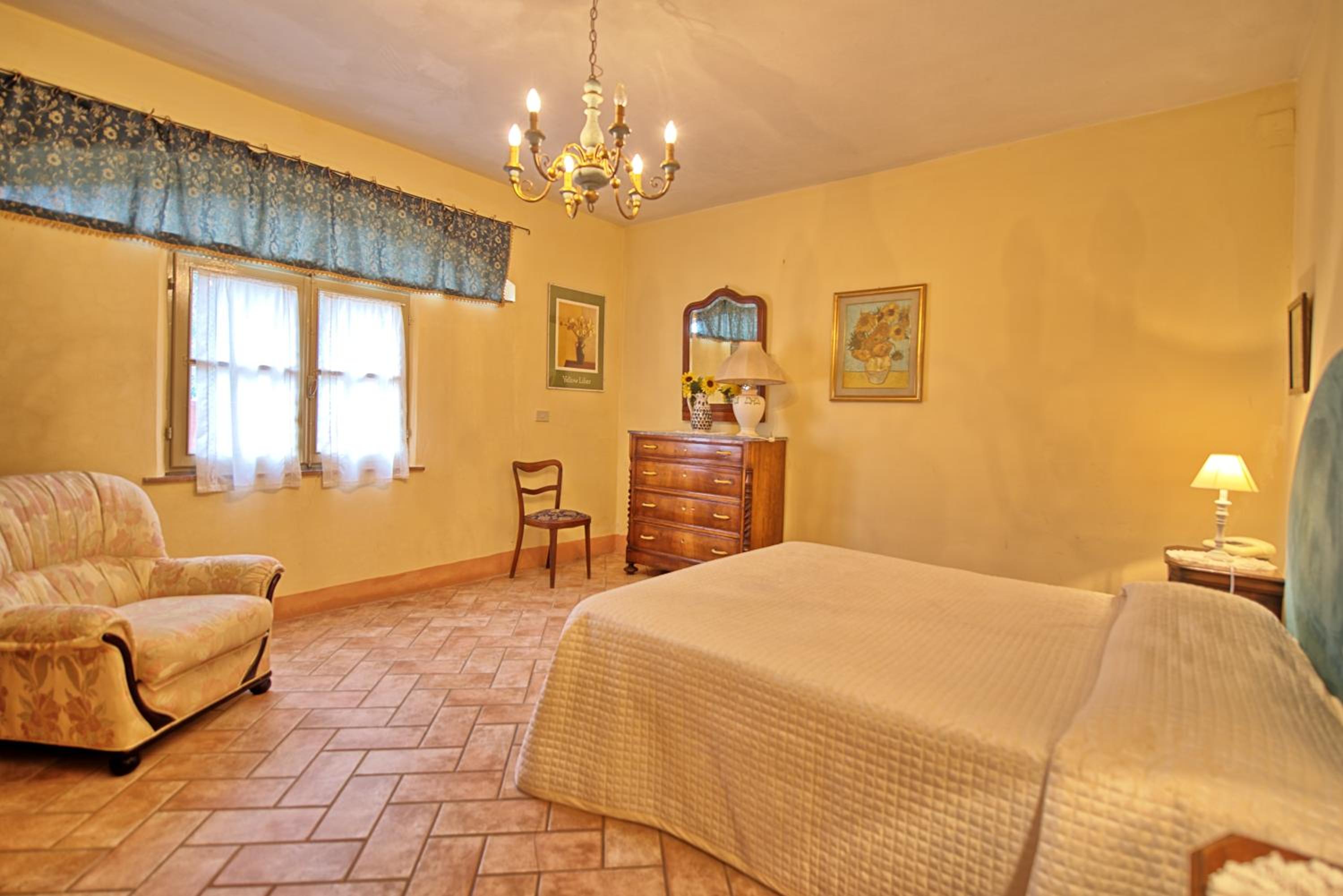 Vittoriana near San Gimignano by PosarelliVillas