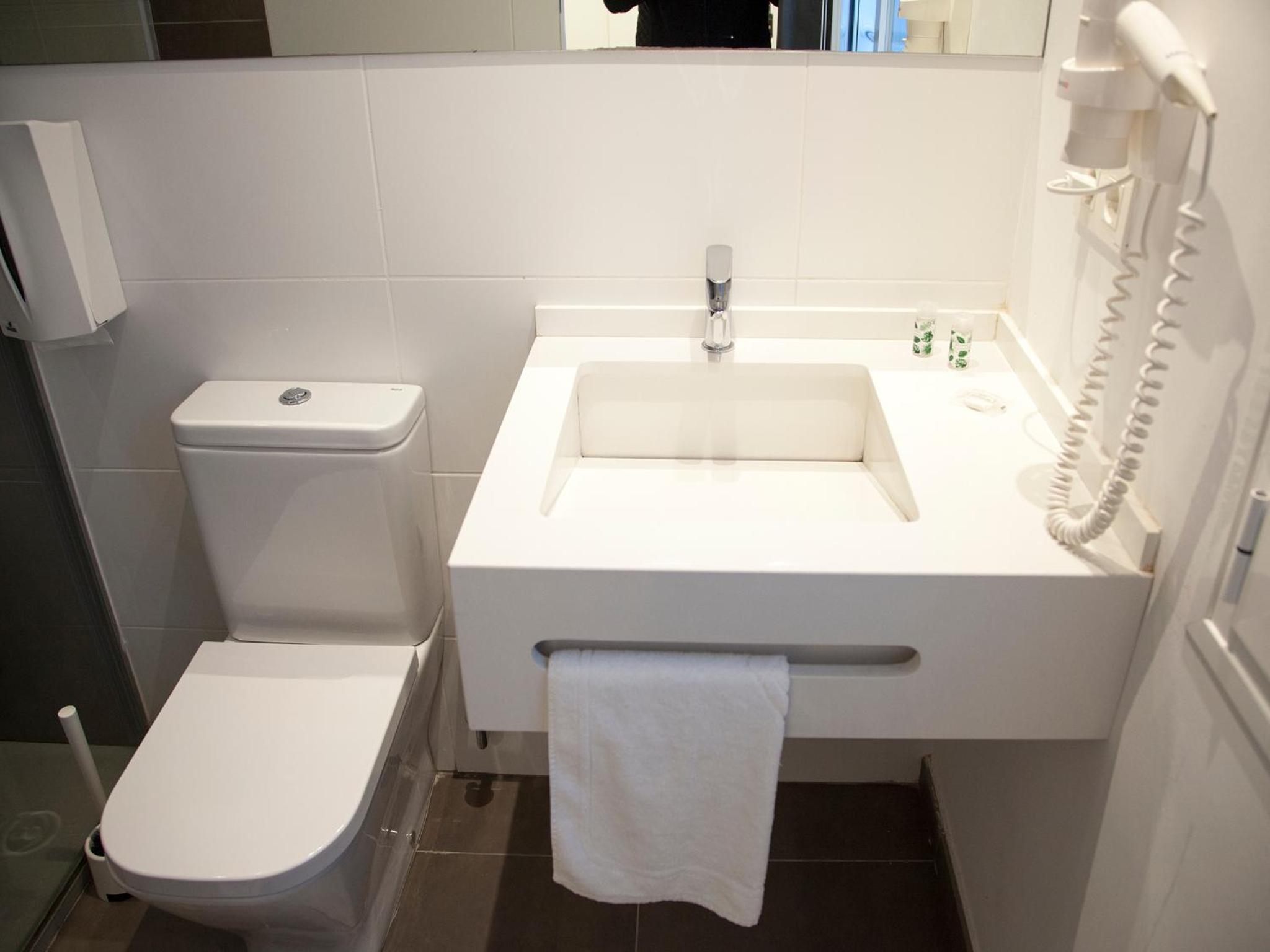 Flats Friends Soho Suites