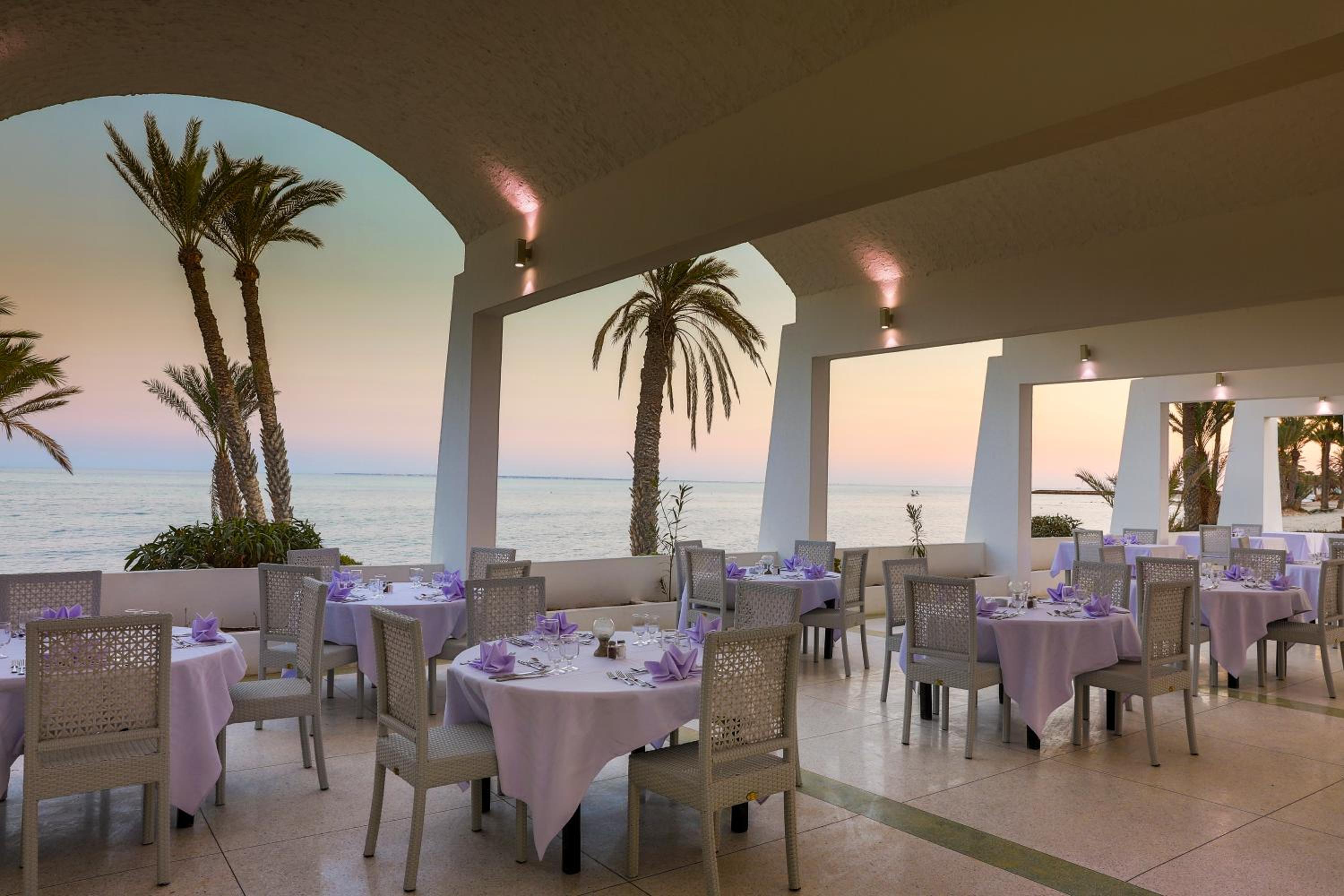 Hari Club Beach Resort - Property Image 10
