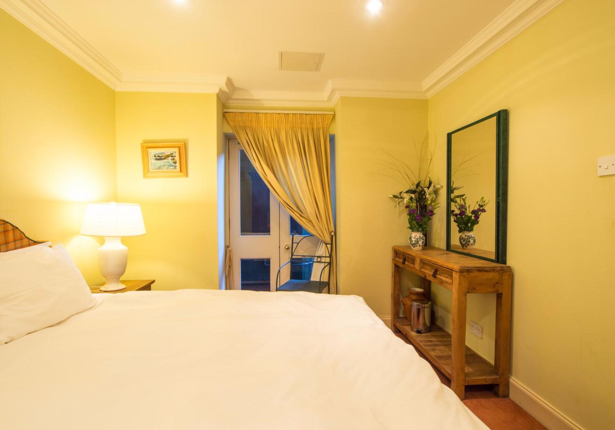 The Edinburgh Address - Drumsheugh Gardens view 5