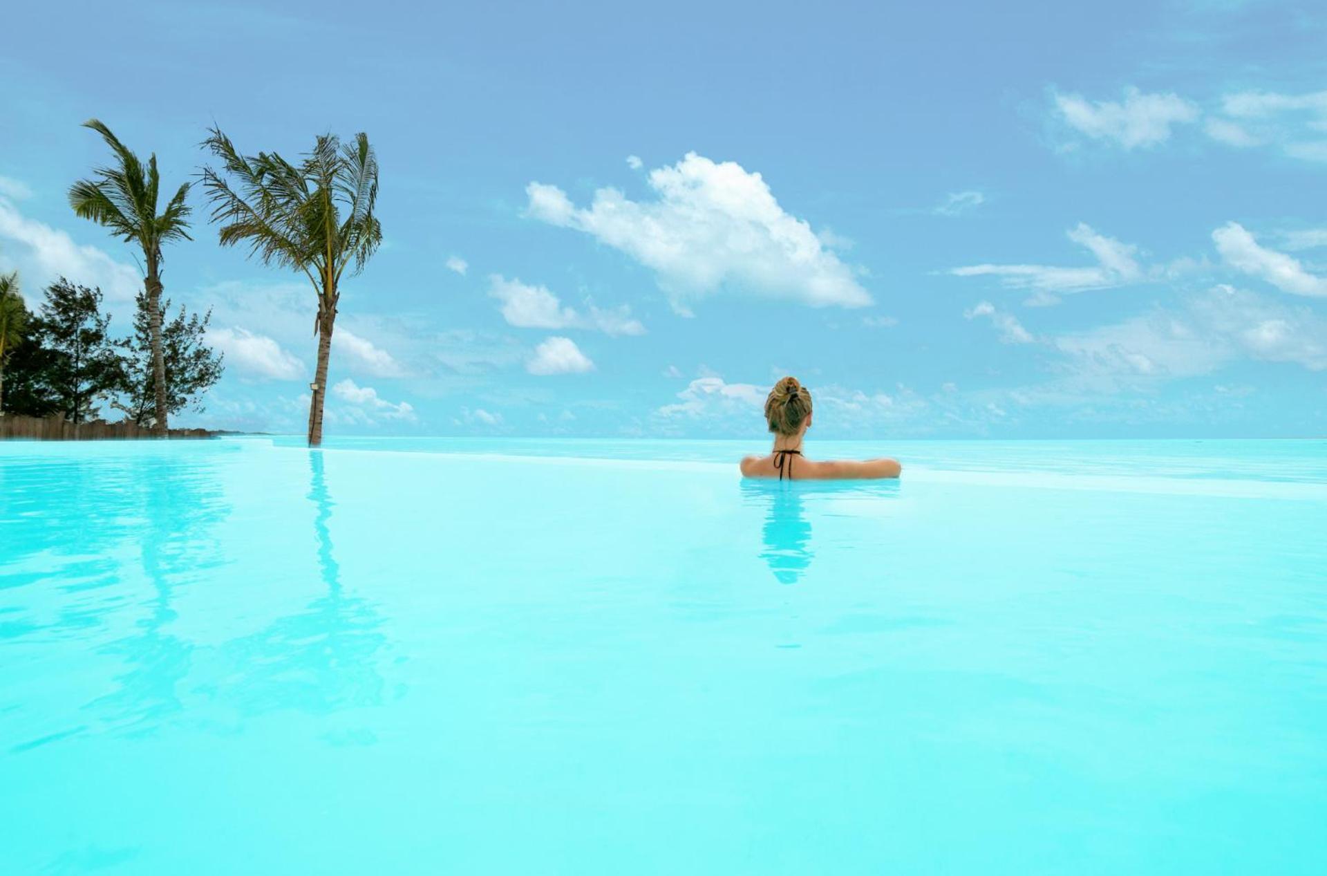 Zanbluu Beach Hotel view 2