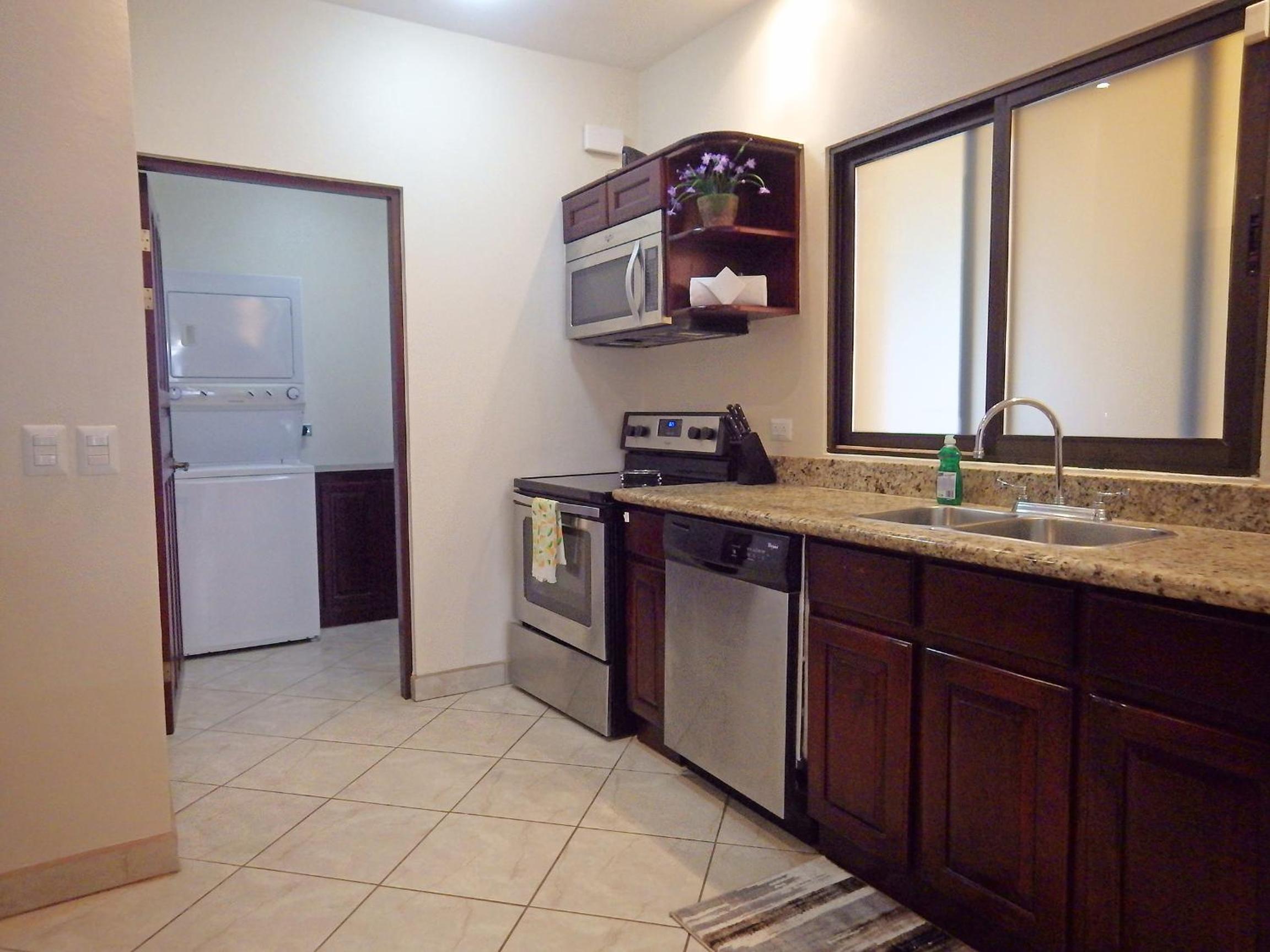 The Oaks Tamarindo Pool Front Condominiums fast wifi